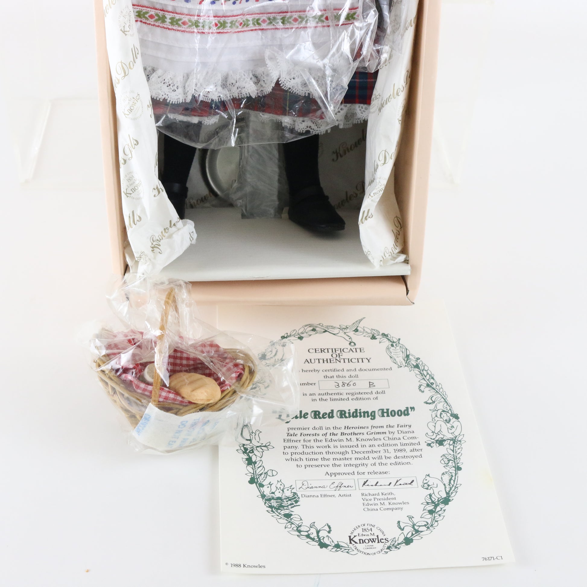 Little Red Riding Hood Brothers Grimm Diana Effner Knowles 14" Porcelain 3860b