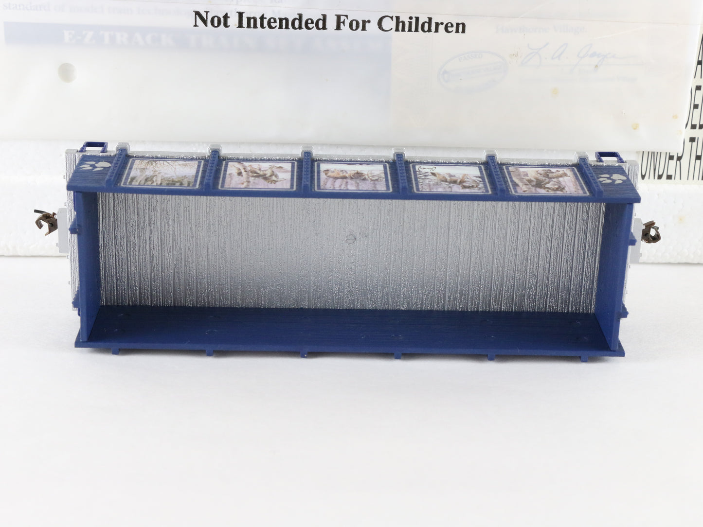 Hawthorne Village HO Wolf Patrol Gondola Train Car W/ Track 14-09137-017