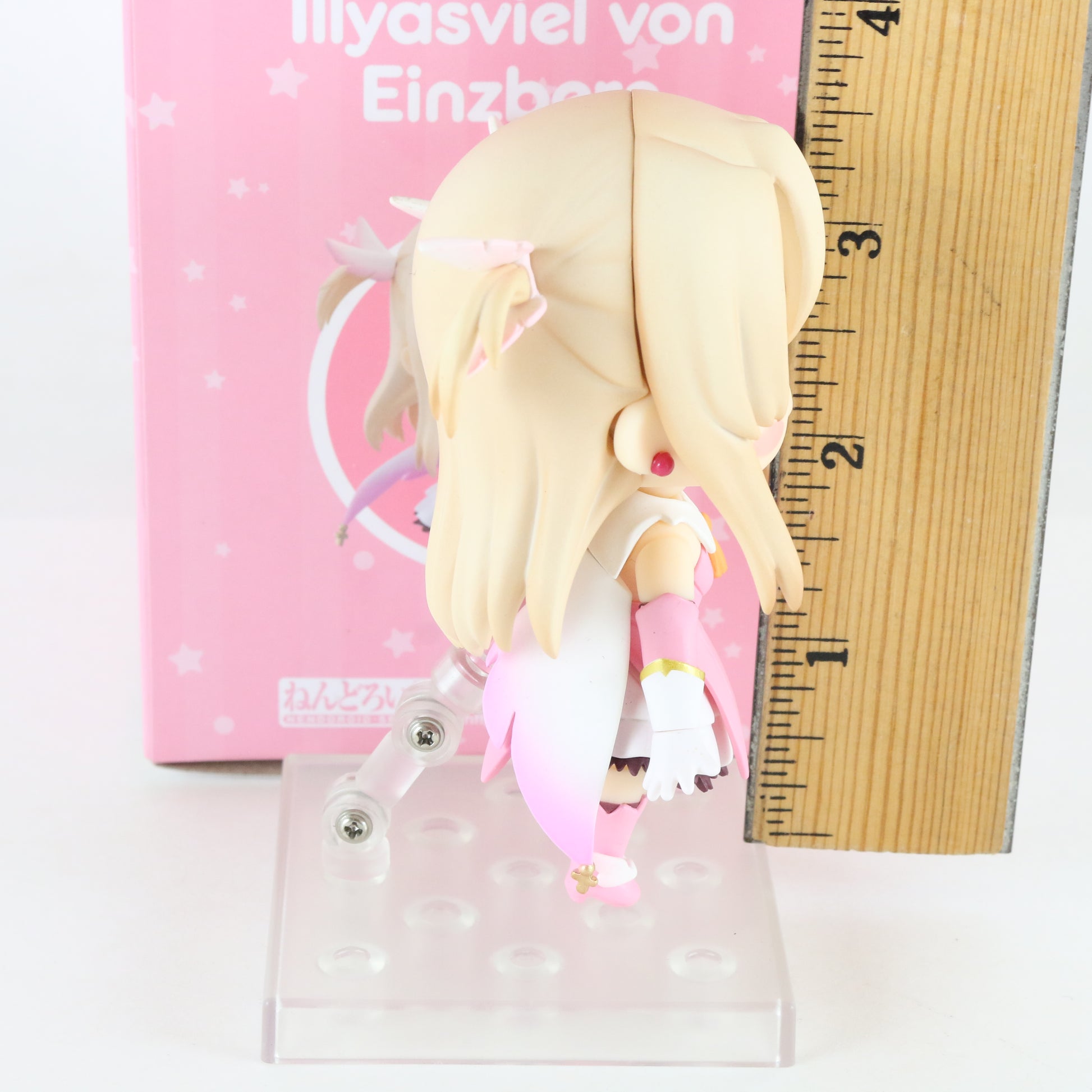 Nendoroid 1680 Illyasviel Von Einzbern Fate Kaleid Action Figure Good Smile