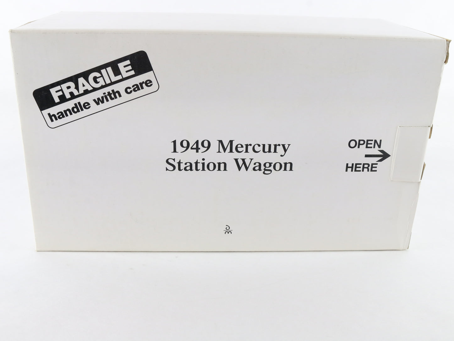 1949 Mercury Station Wagon Yellow Wood Panel Danbury Mint 1:24 Diecast Model