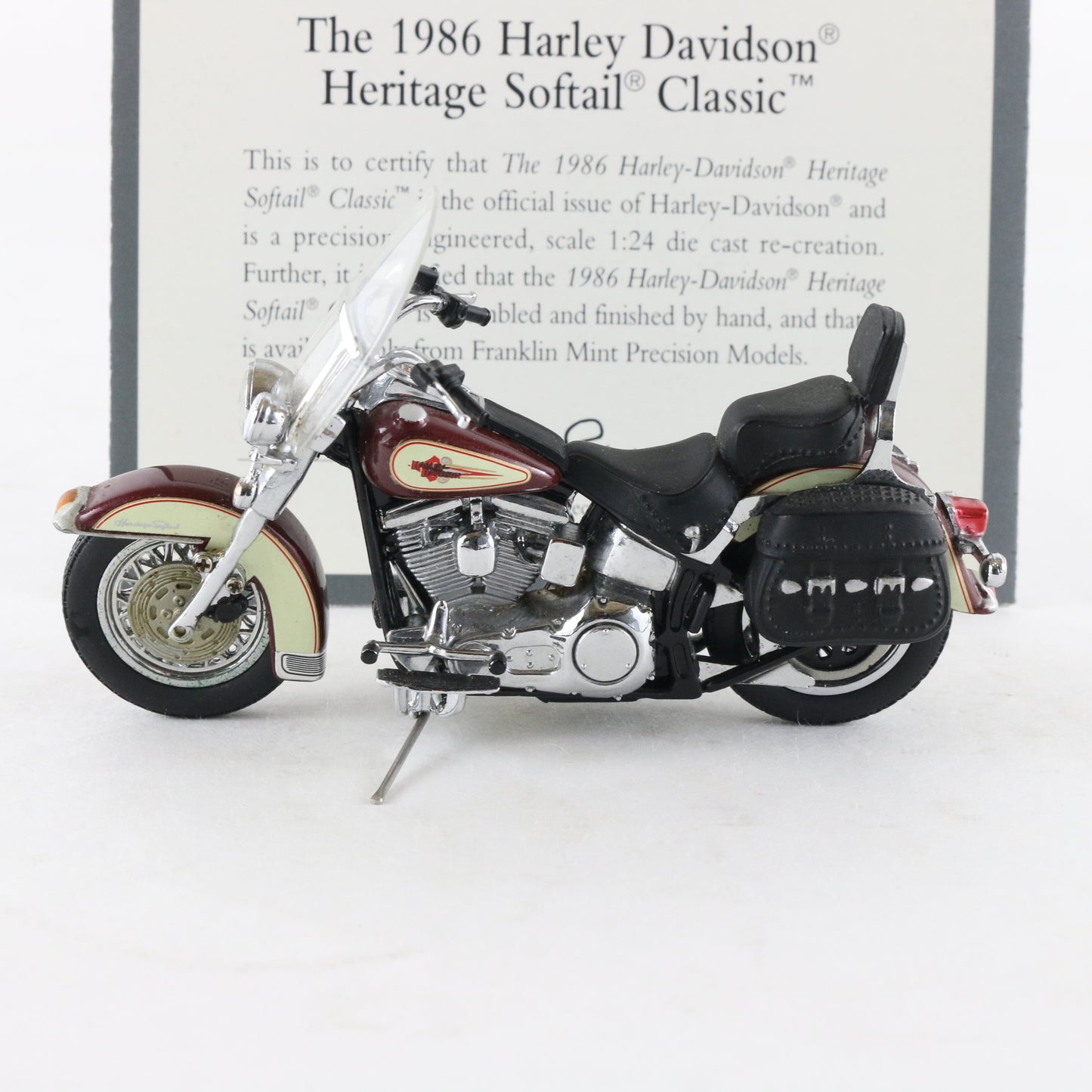 1986 Harley Davidson Heritage Softail Classic Franklin Mint 1:24 Motorcycle