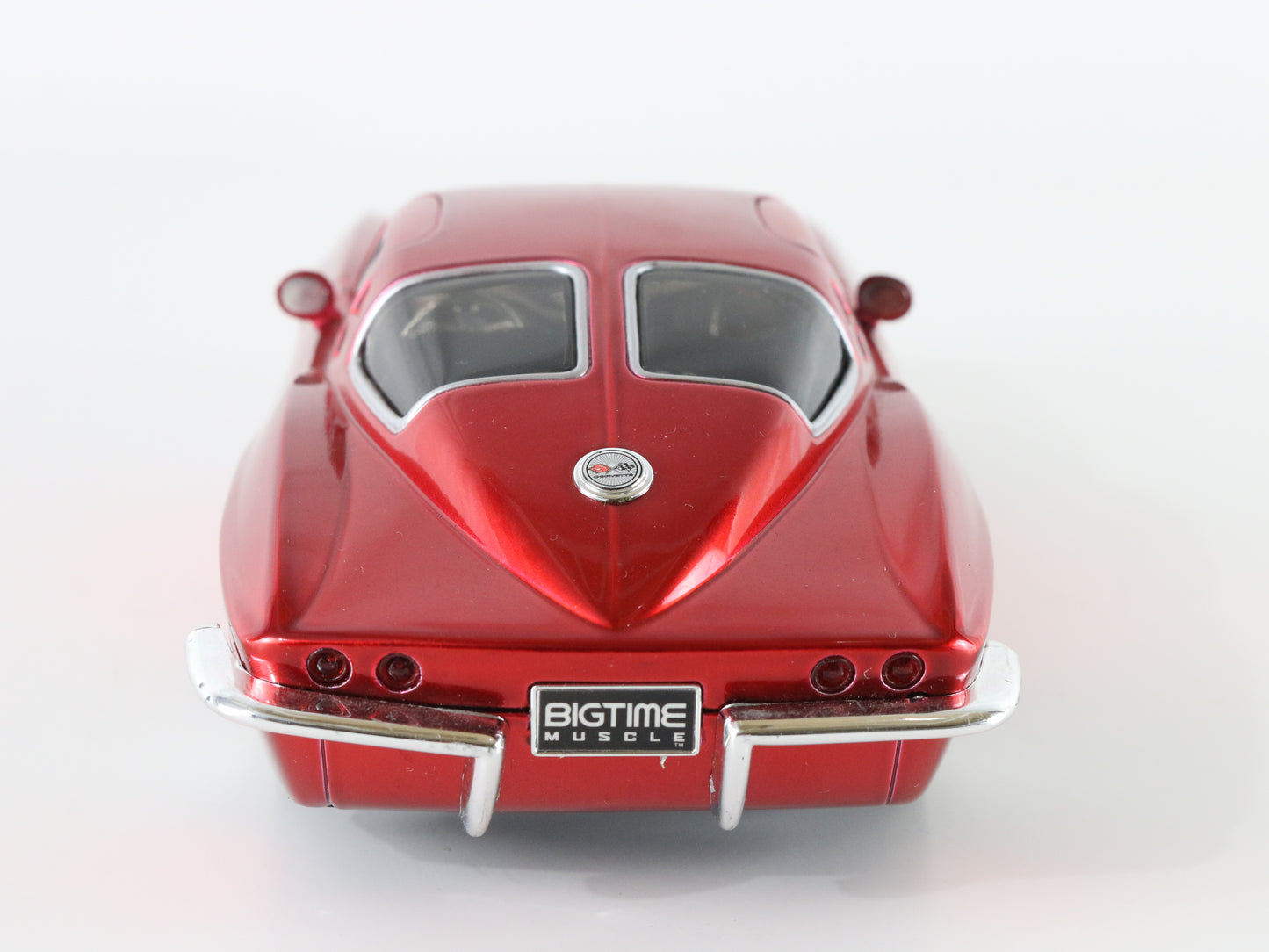 1963 Chevy Corvette Sting Ray Coupe Red Jada Toys 1:24 Scale 90218 Model Car