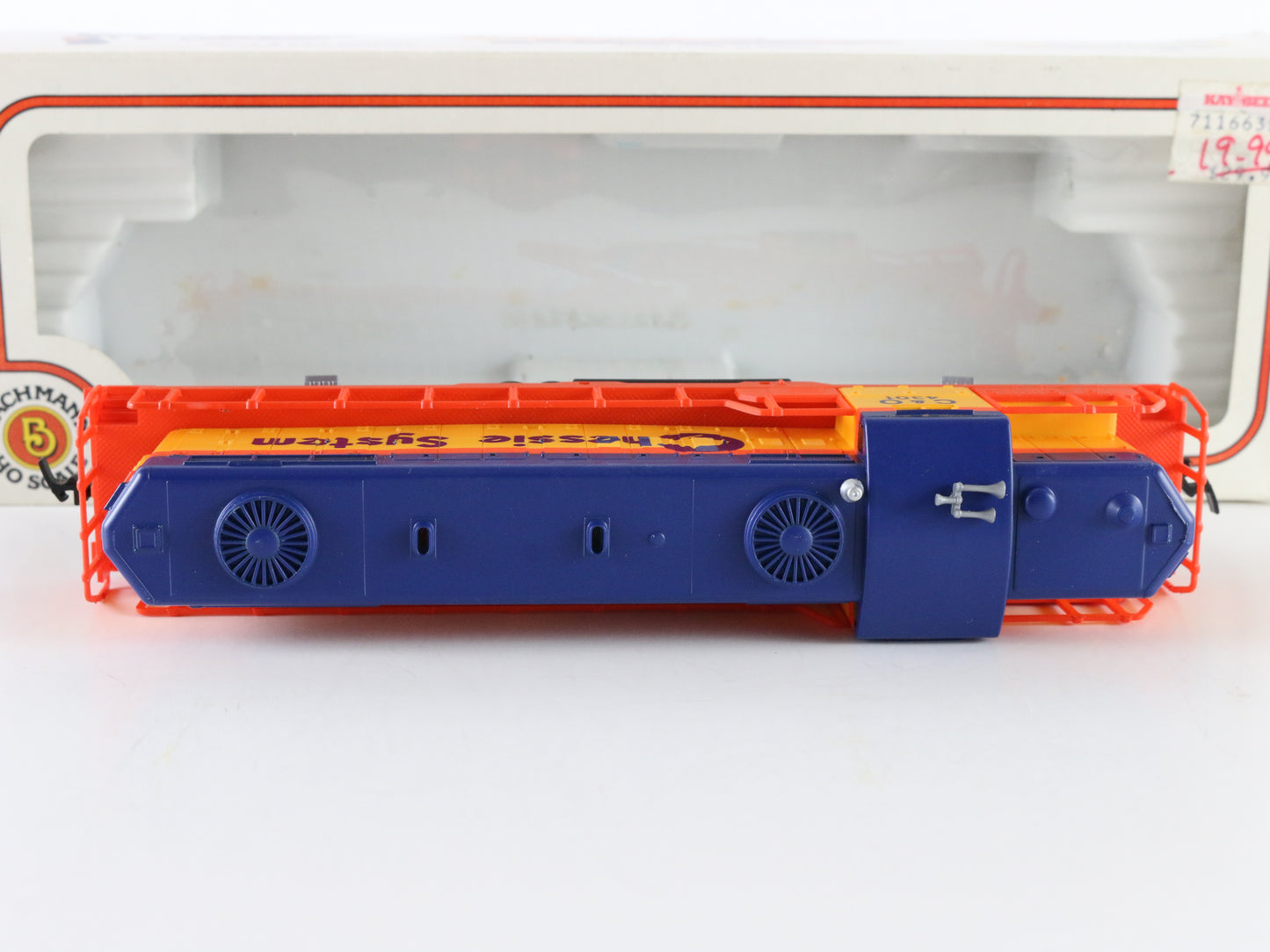 Bachmann HO Chessie System 4301 GP18 Diesel Locomotive