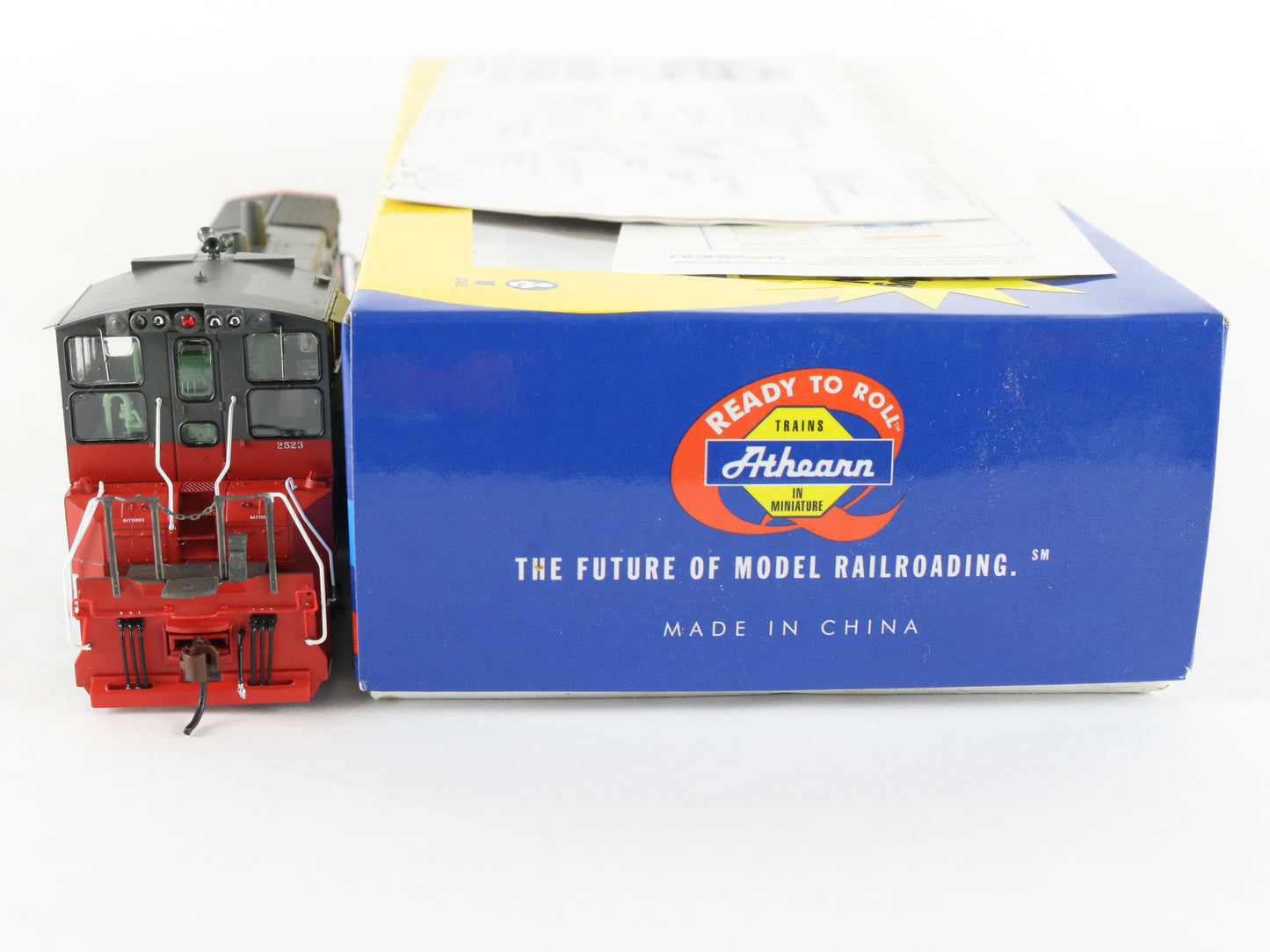 Athearn HO 96682 Southern Pacific 2523 SW1500 Worn Red Lettering Diesel Loco