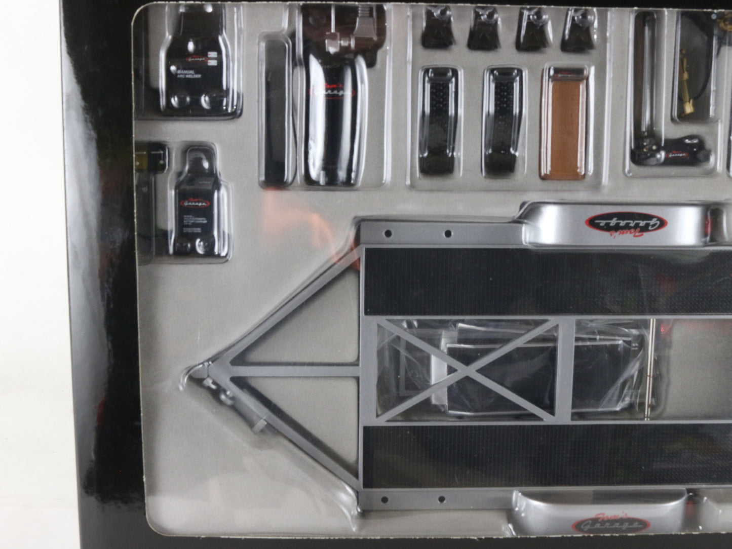 Toms Garage Black & Silver Diecast Tool & Trailer Set GMP 1:18 Model G1800158