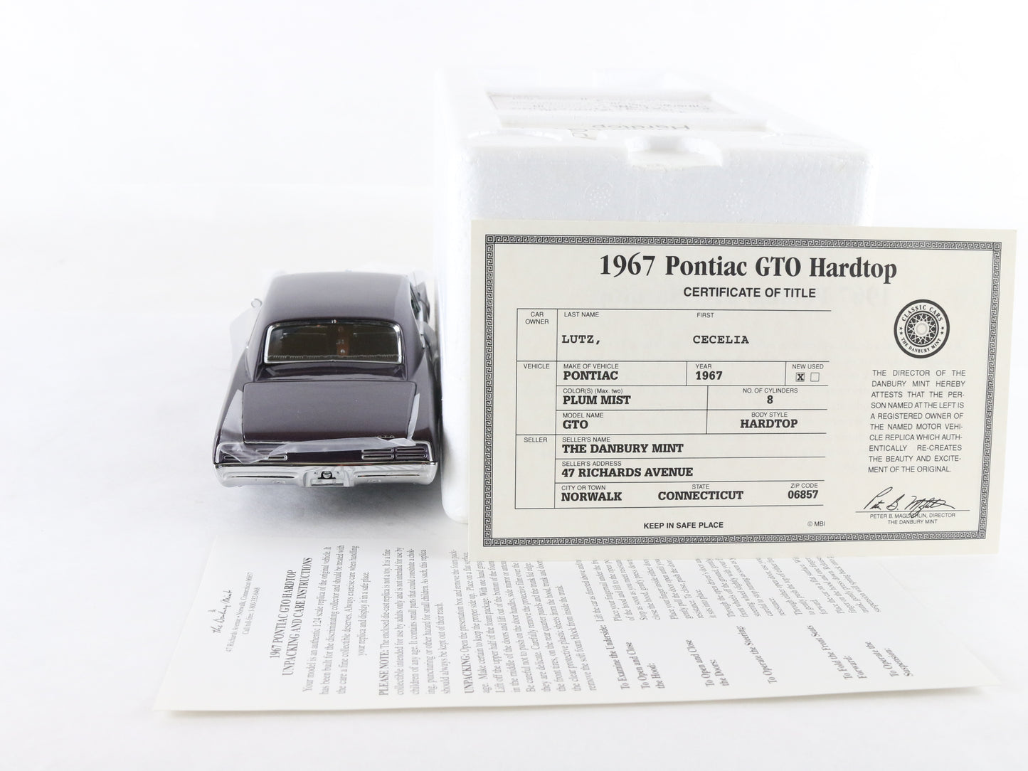1967 Pontiac GTO Hardtop Plum Mist Purple Danbury Mint 1:24 Diecast Model