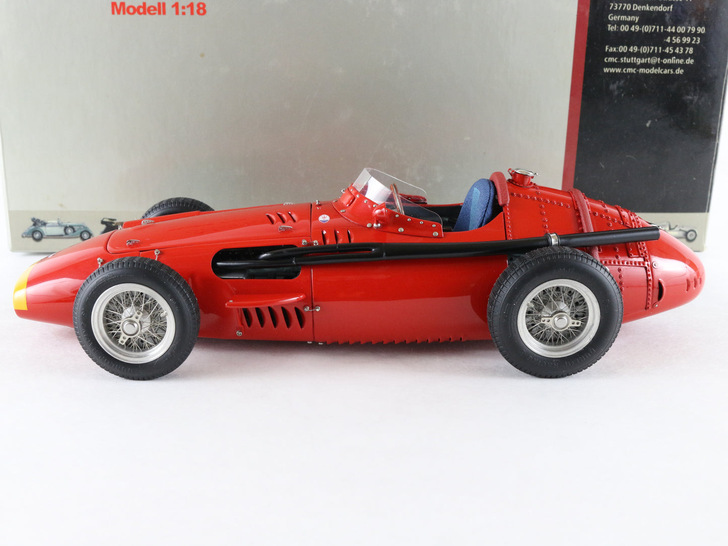 1957 Maserati 250F Grand Prix Sieger Red Yellow CMC 1:18 M-051 Model Car