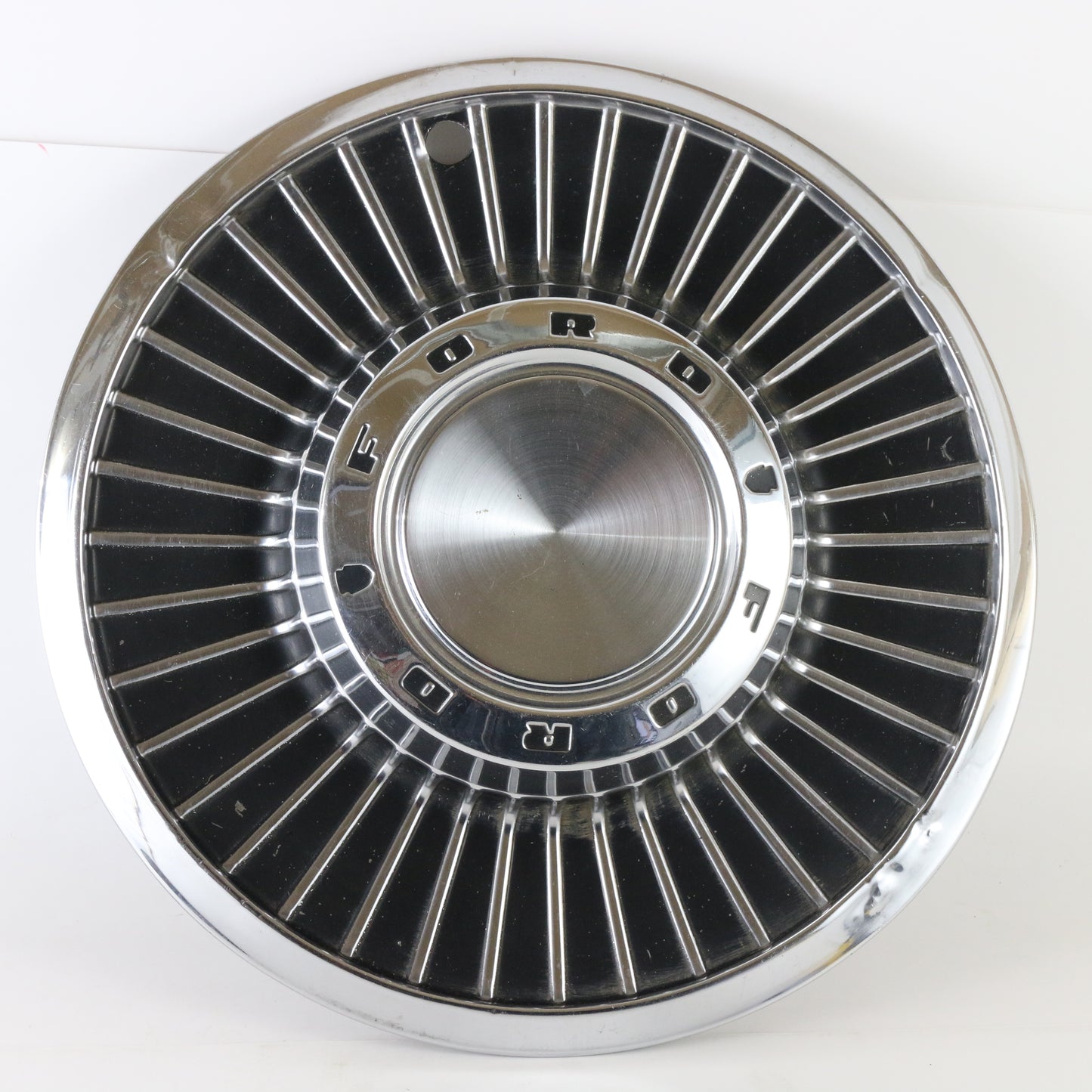 Vintage 1959-62 Chevrolet Corvette Metal Wheel Hubcap 14.25"