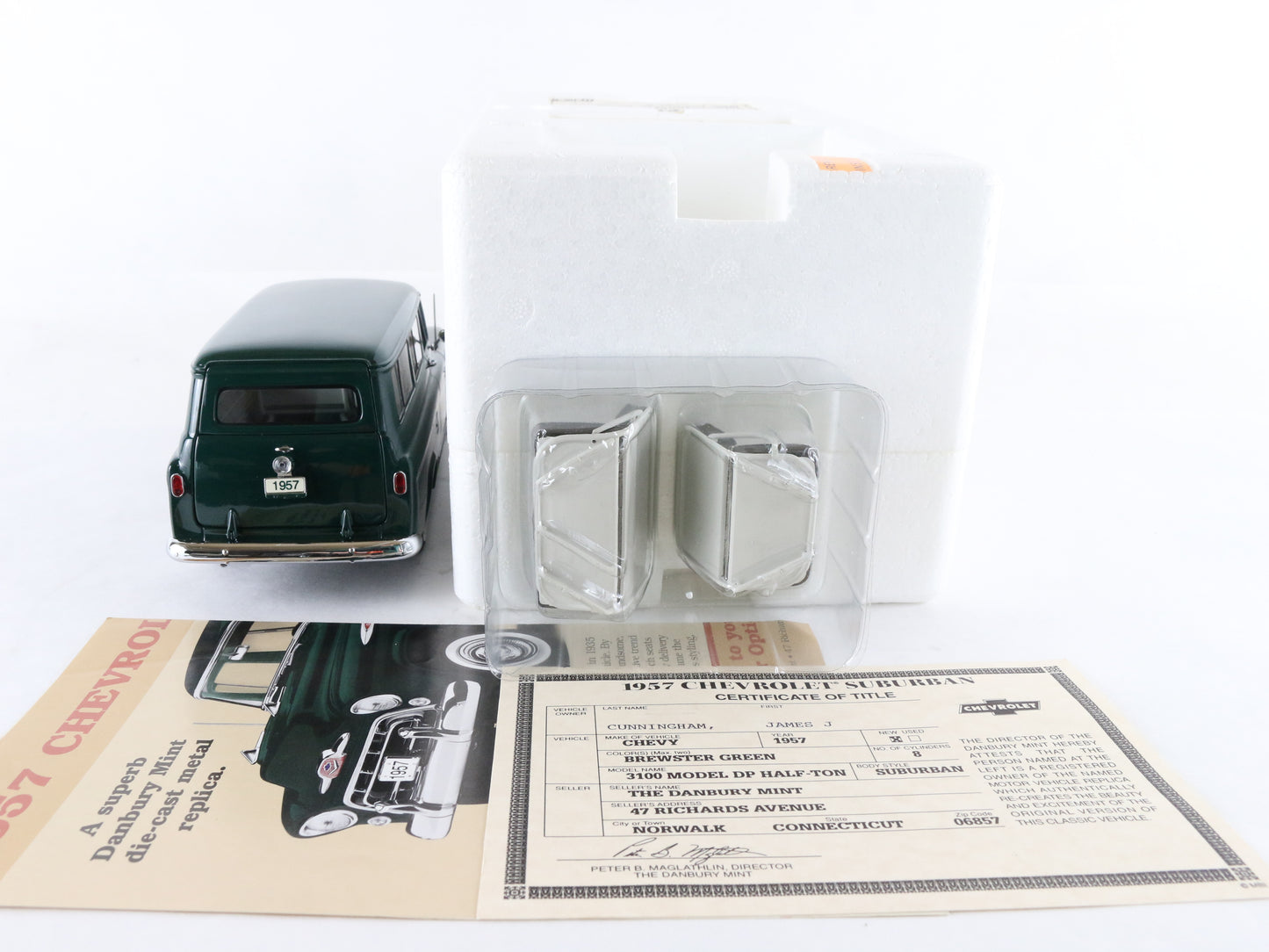 1957 Chevrolet Suburban 3100 Model DP Half-Ton Green Danbury Mint 1:24 Diecast