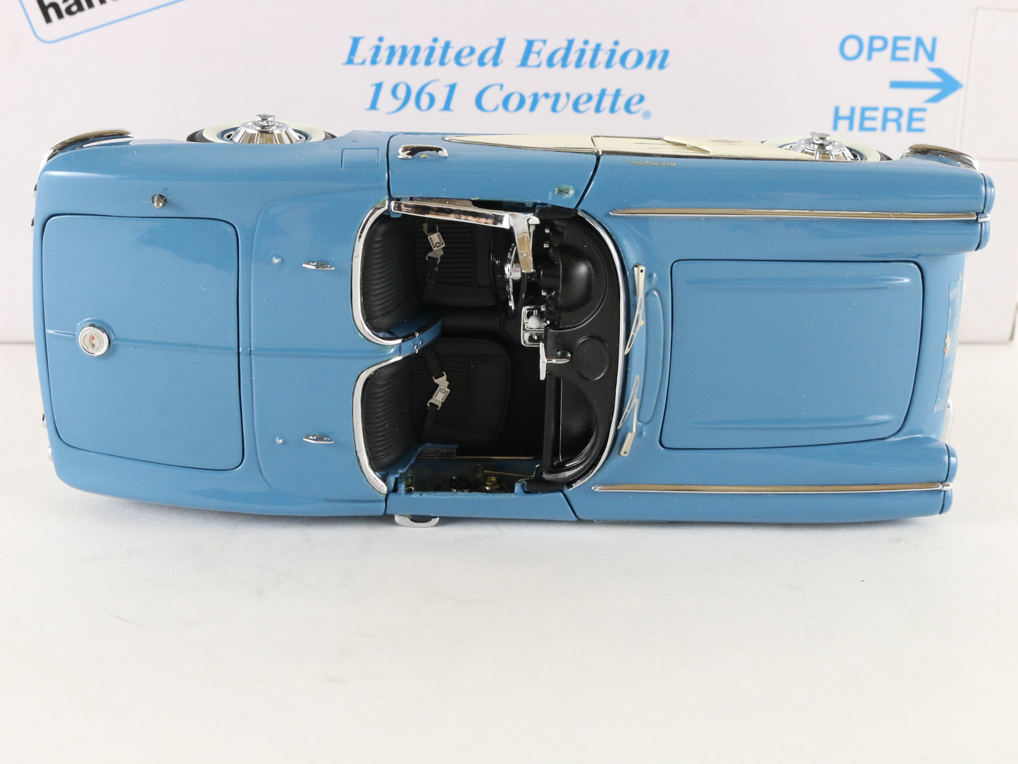 1961 Chevy Corvette Convertible Blue White Limited Danbury Mint 1:24 AS-IS