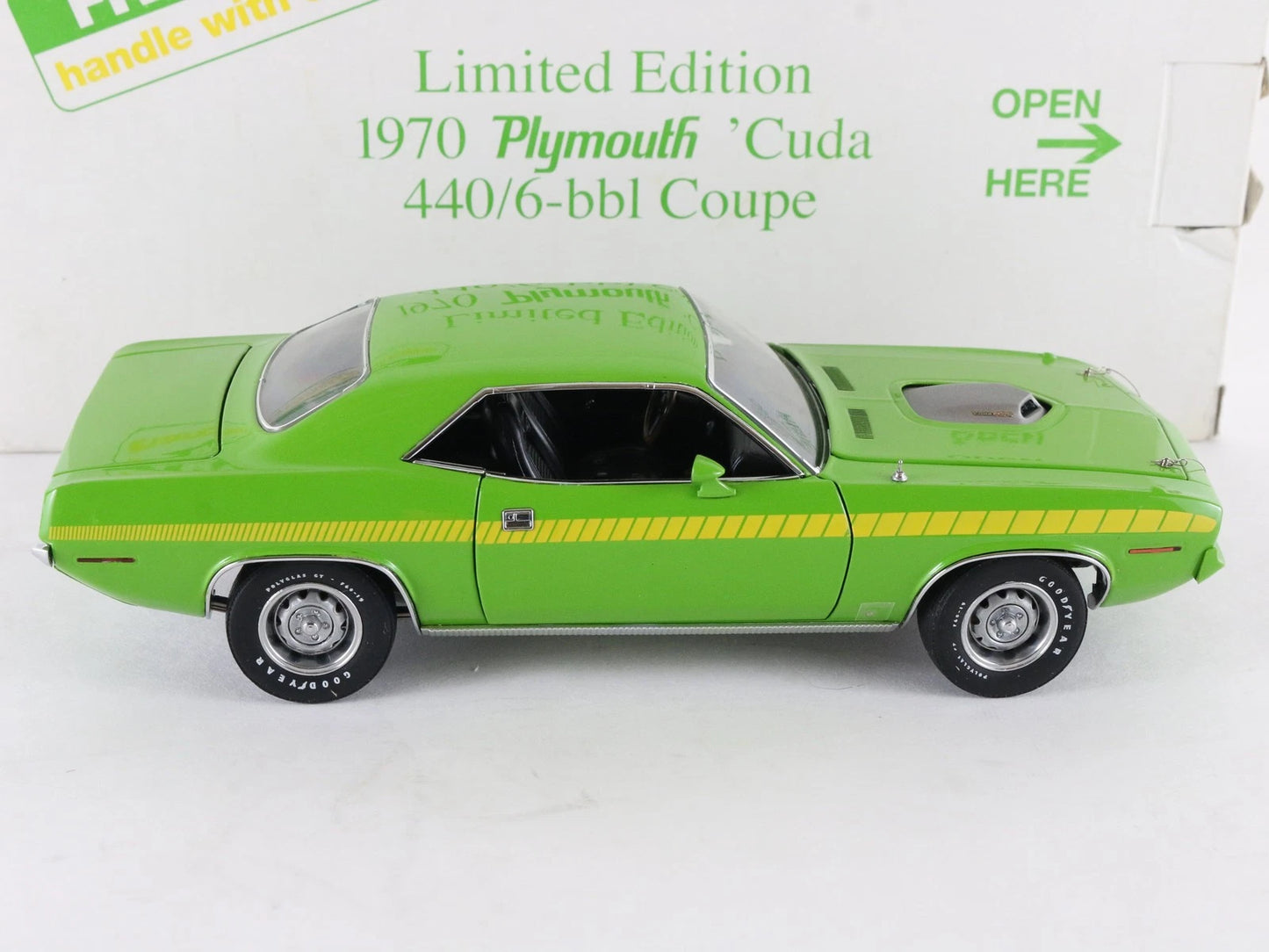 1970 Plymouth Barracuda Cuda Coupe 440/6-BBL Green Danbury 1:24 LE #1001/5000