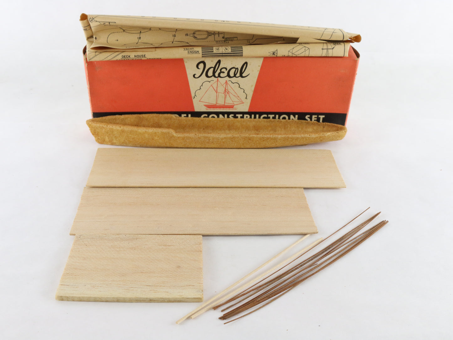 Diesel Yacht Ideal Models 1112 Vintage Wood Ship Kit