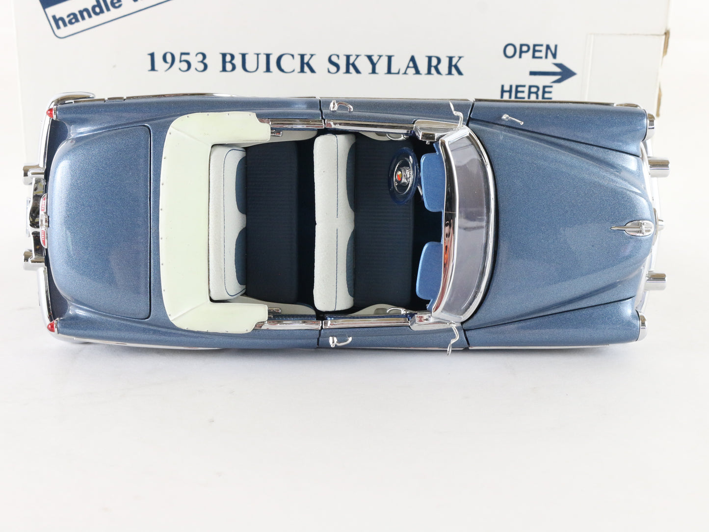 1953 Buick Skylark Blue Convertible Danbury Mint 1:24 Diecast Model Car
