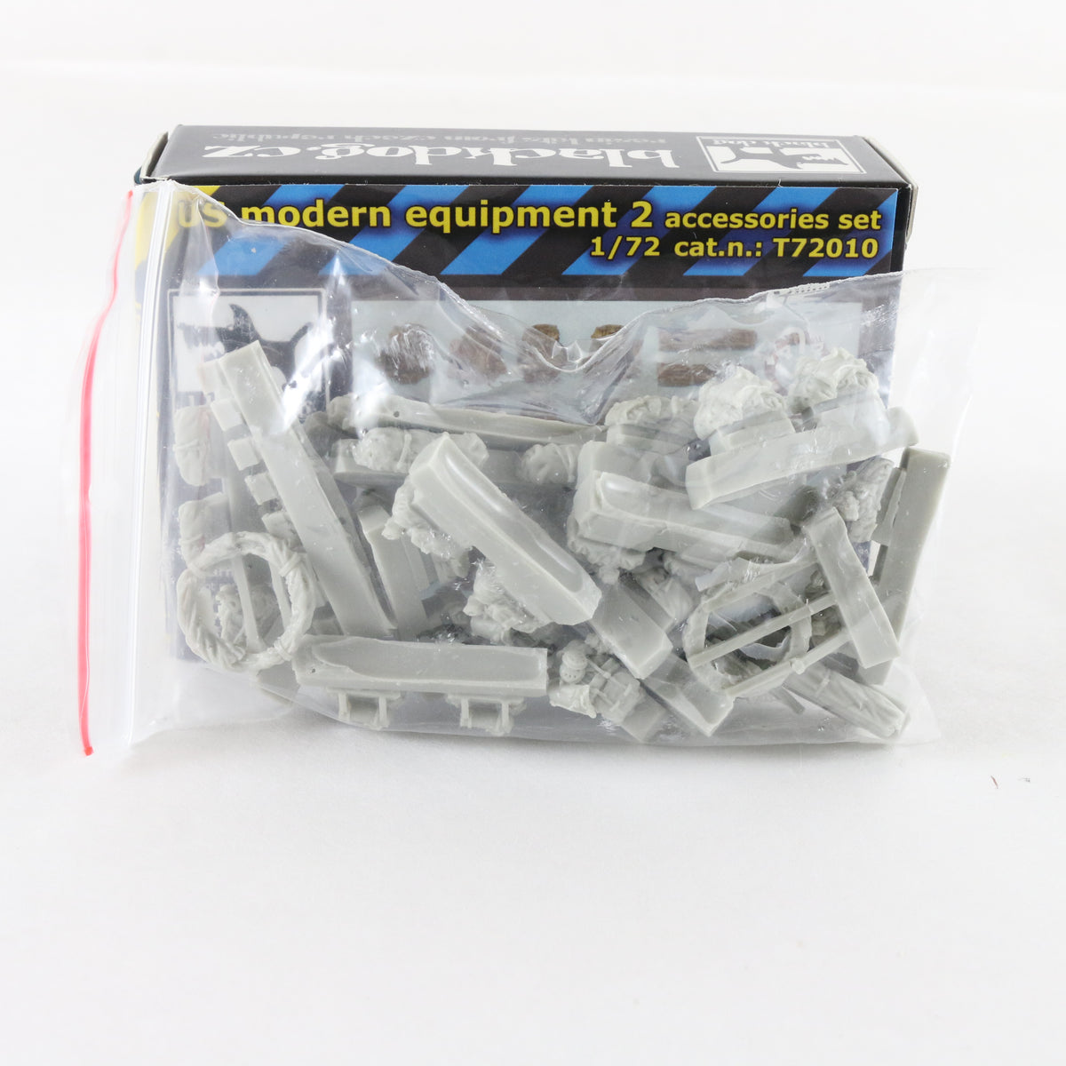Black Dog 1:72 US Modern Military Equipment #2 Accessories Set T72010 Resin