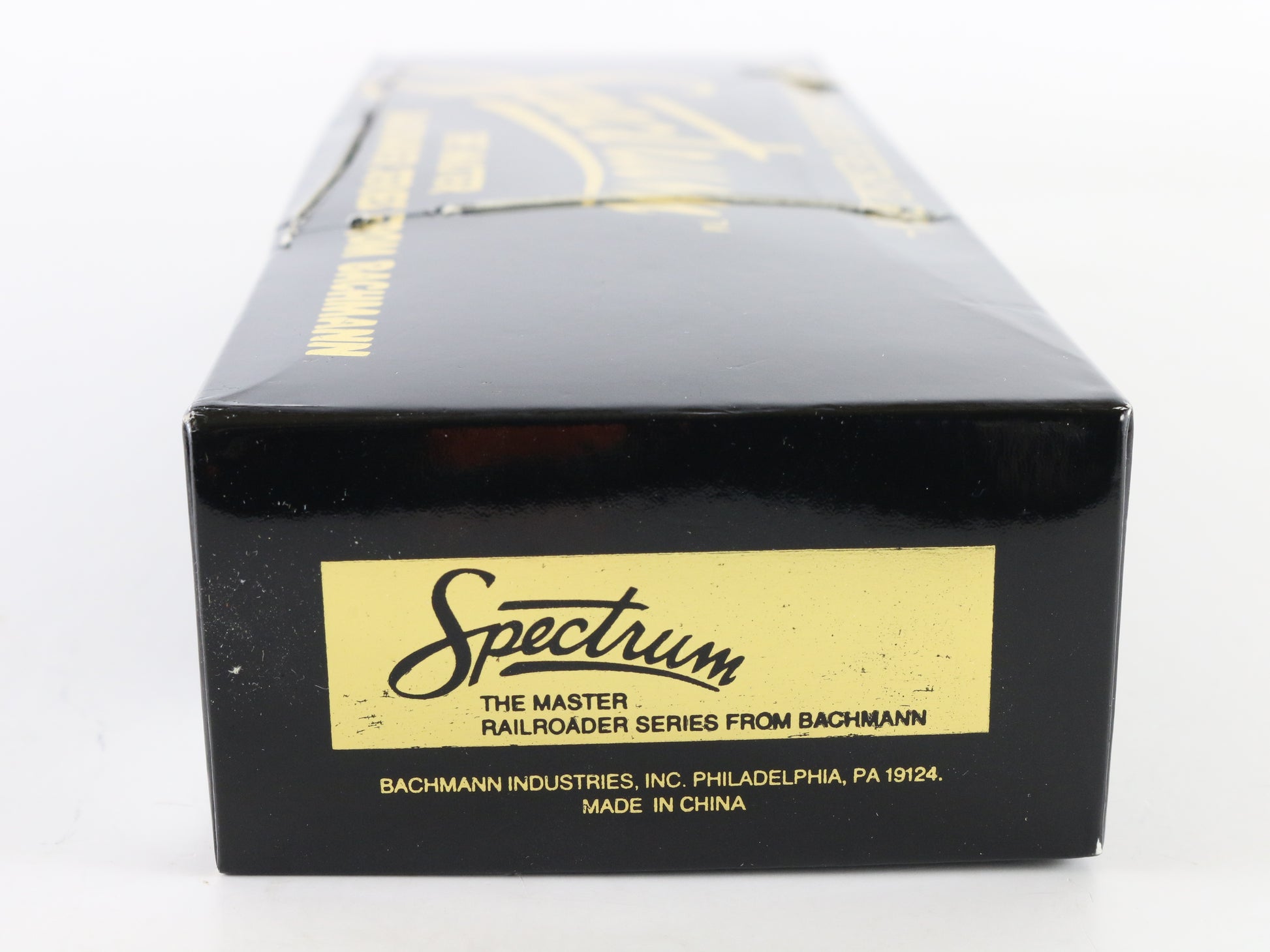 Bachmann Spectrum HO Main Central 15 GE 44 Ton Diesel Switcher