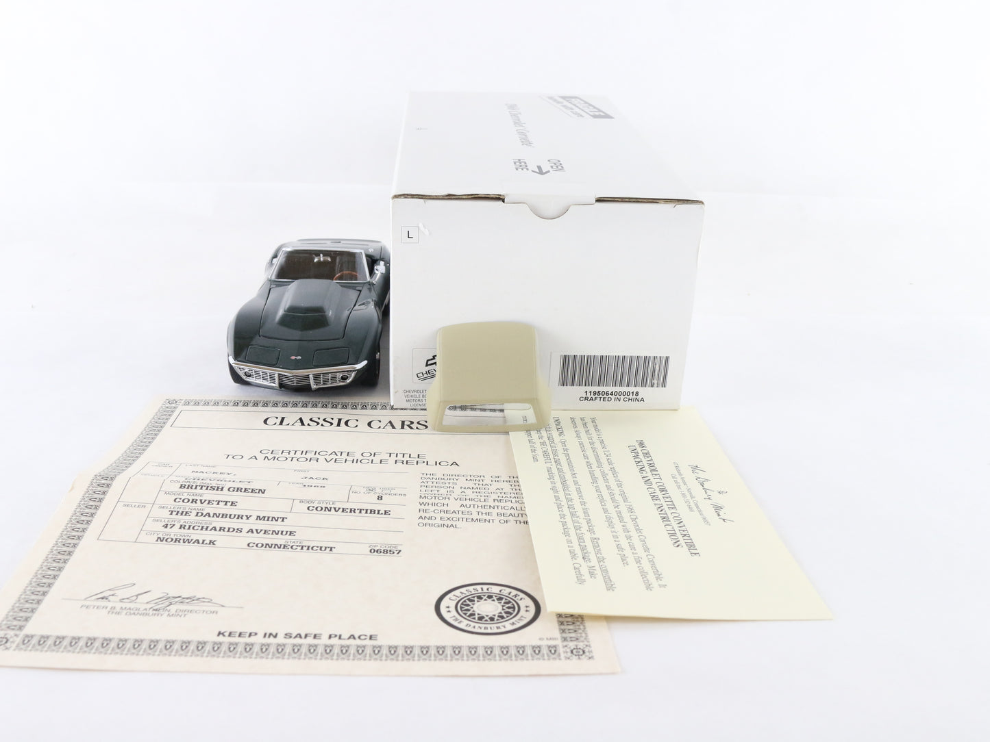 1968 Chevy Corvette Convertible British Green Danbury Mint 1:24 Diecast Model