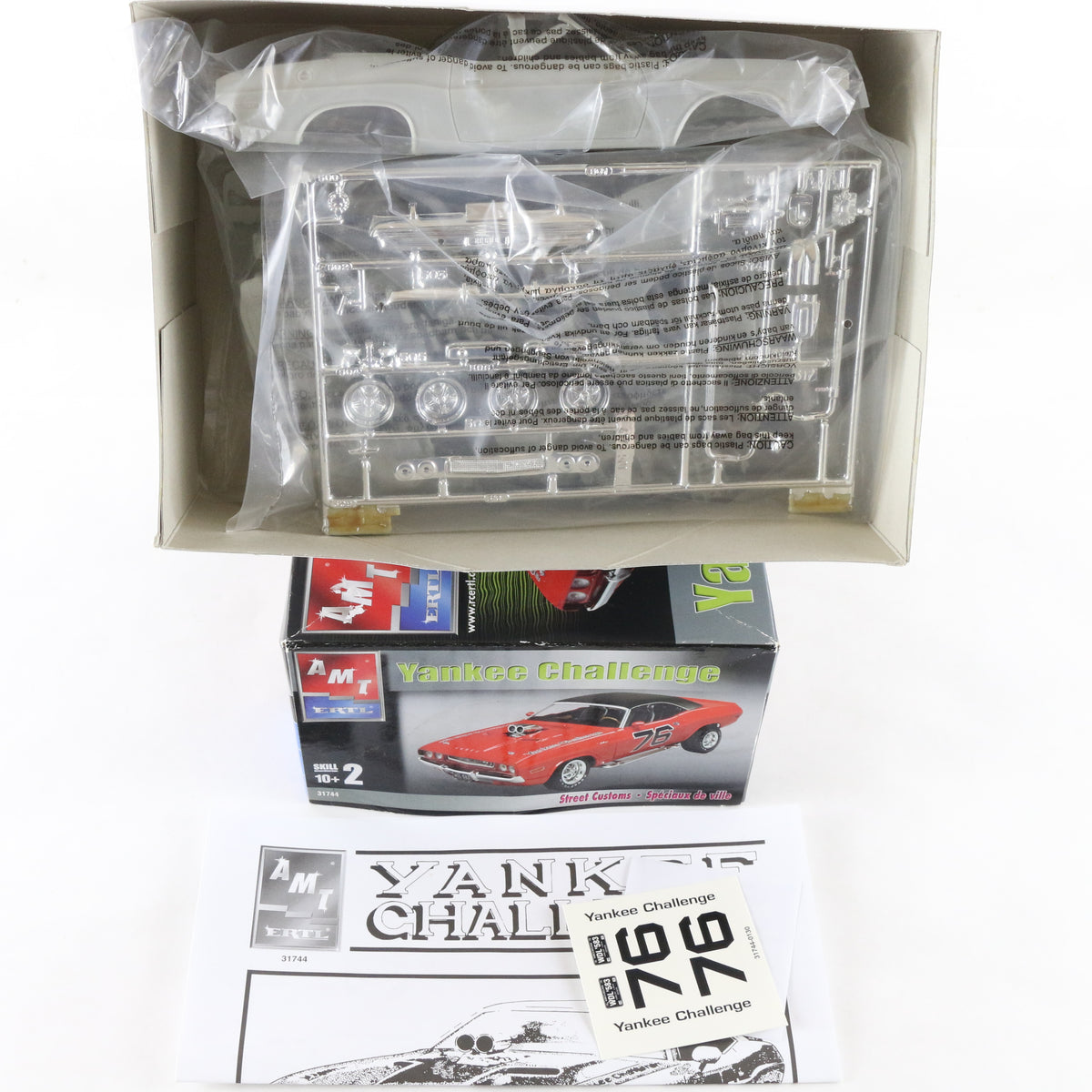 Yankee Challenge Street Customs AMT ERTL 1:25 Model Car Kit 31744