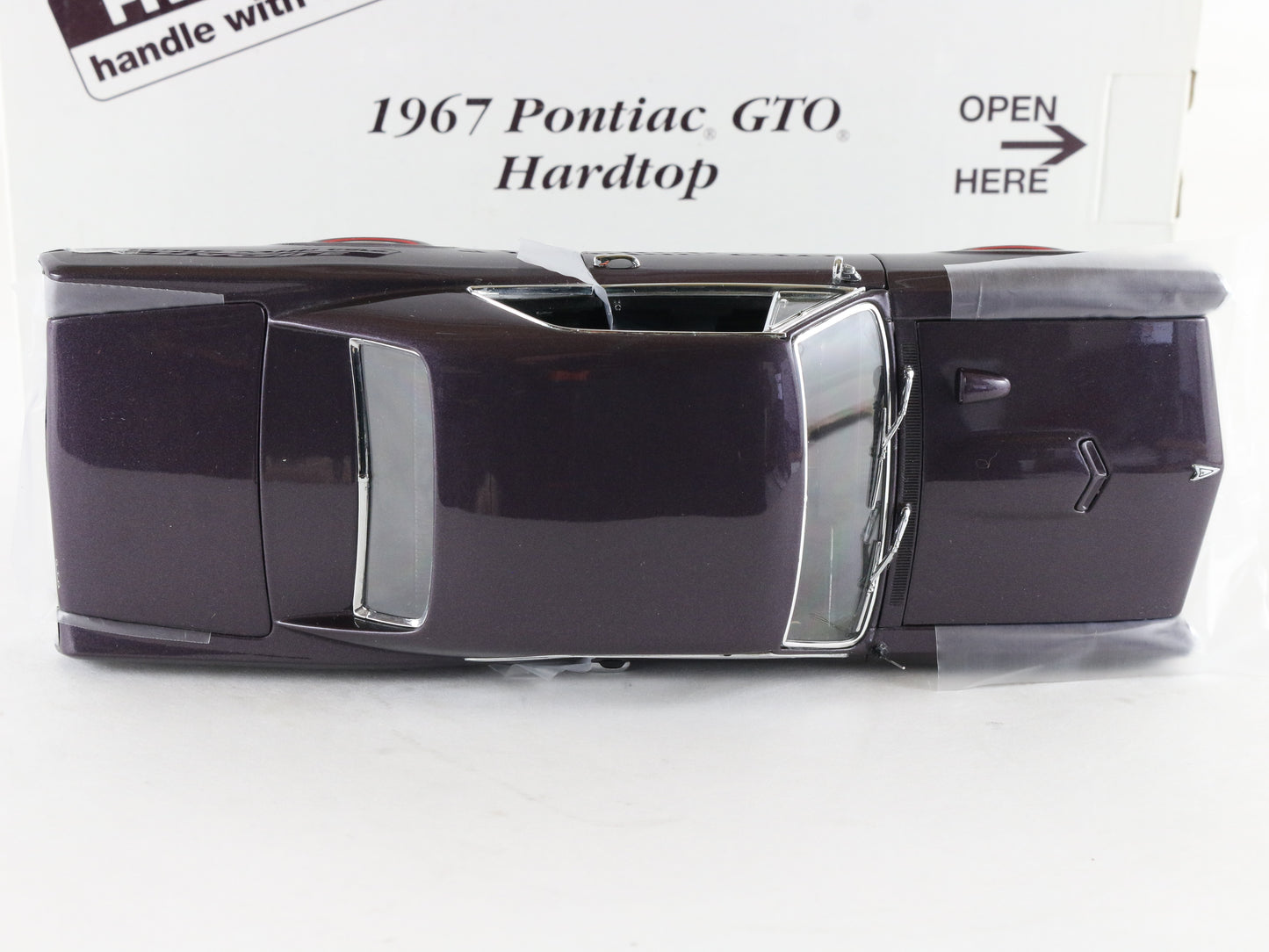 1967 Pontiac GTO Hardtop Plum Mist Purple Danbury Mint 1:24 Diecast Model