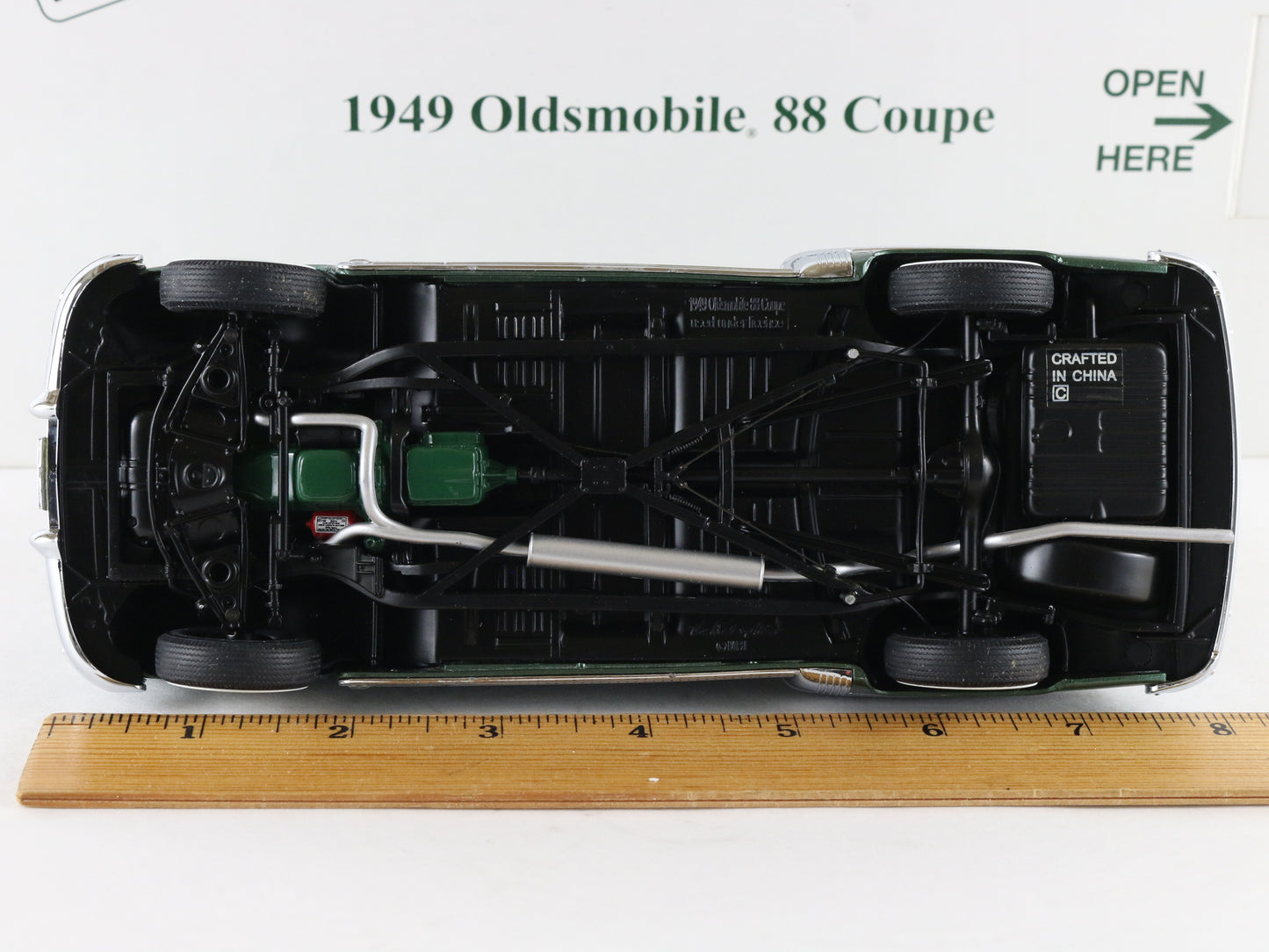 1949 Oldsmobile 88 Coupe Ivy Green Danbury Mint 1:24 Diecast Model Car
