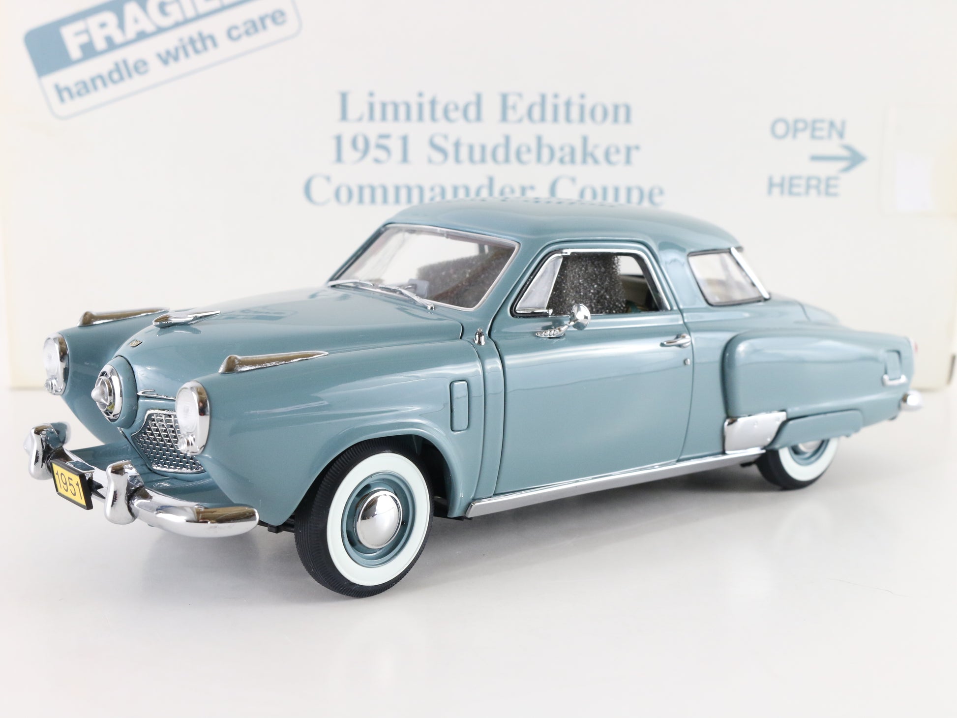 "1951 Studebaker Commander Coupe Blue Diecast Model Car Danbury Mint 1:24