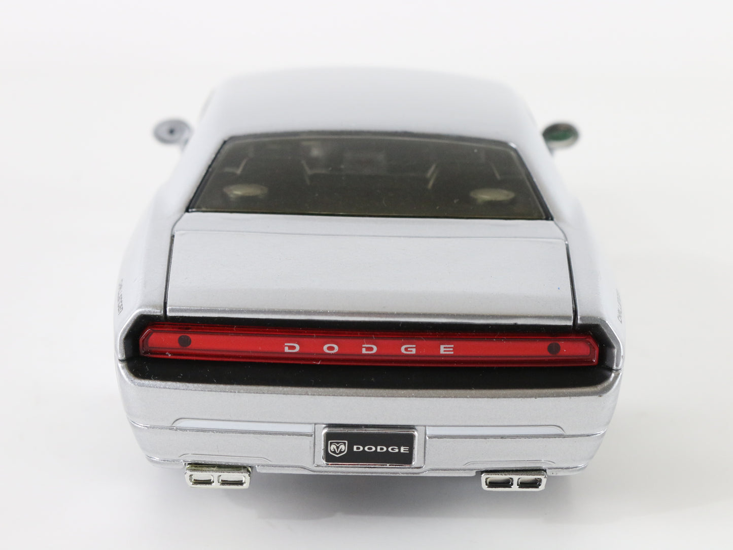 2006 Dodge Challenger Concept Silver Jada Toys 1:24 91260 Model Car