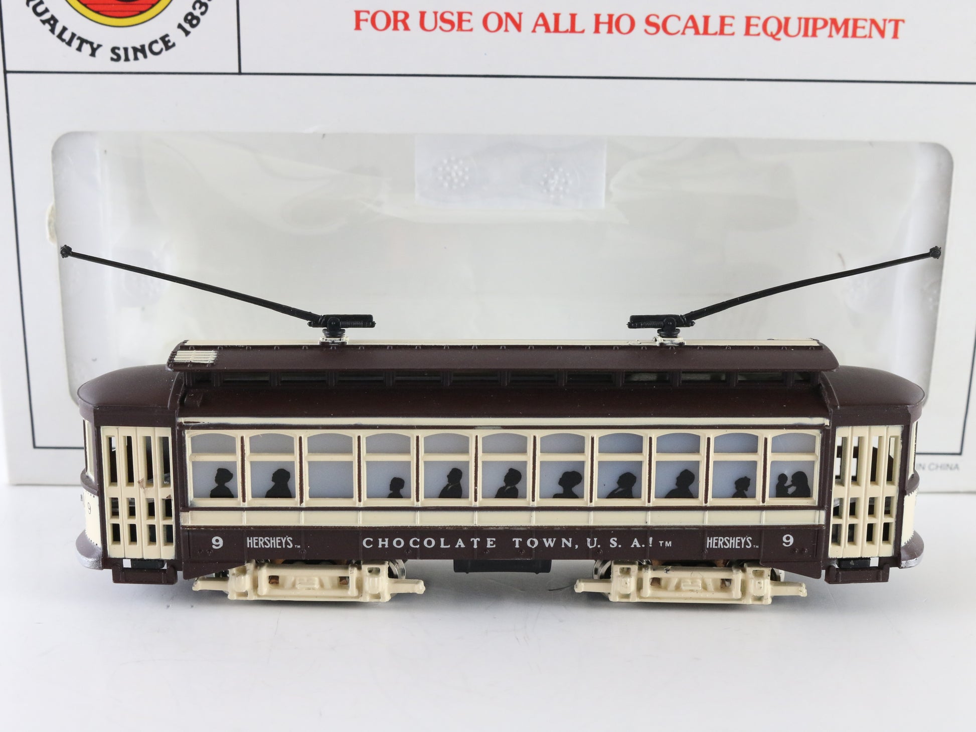 Bachmann HO Hersheys Chocolate Town 9 Illuminated Brill Trolley