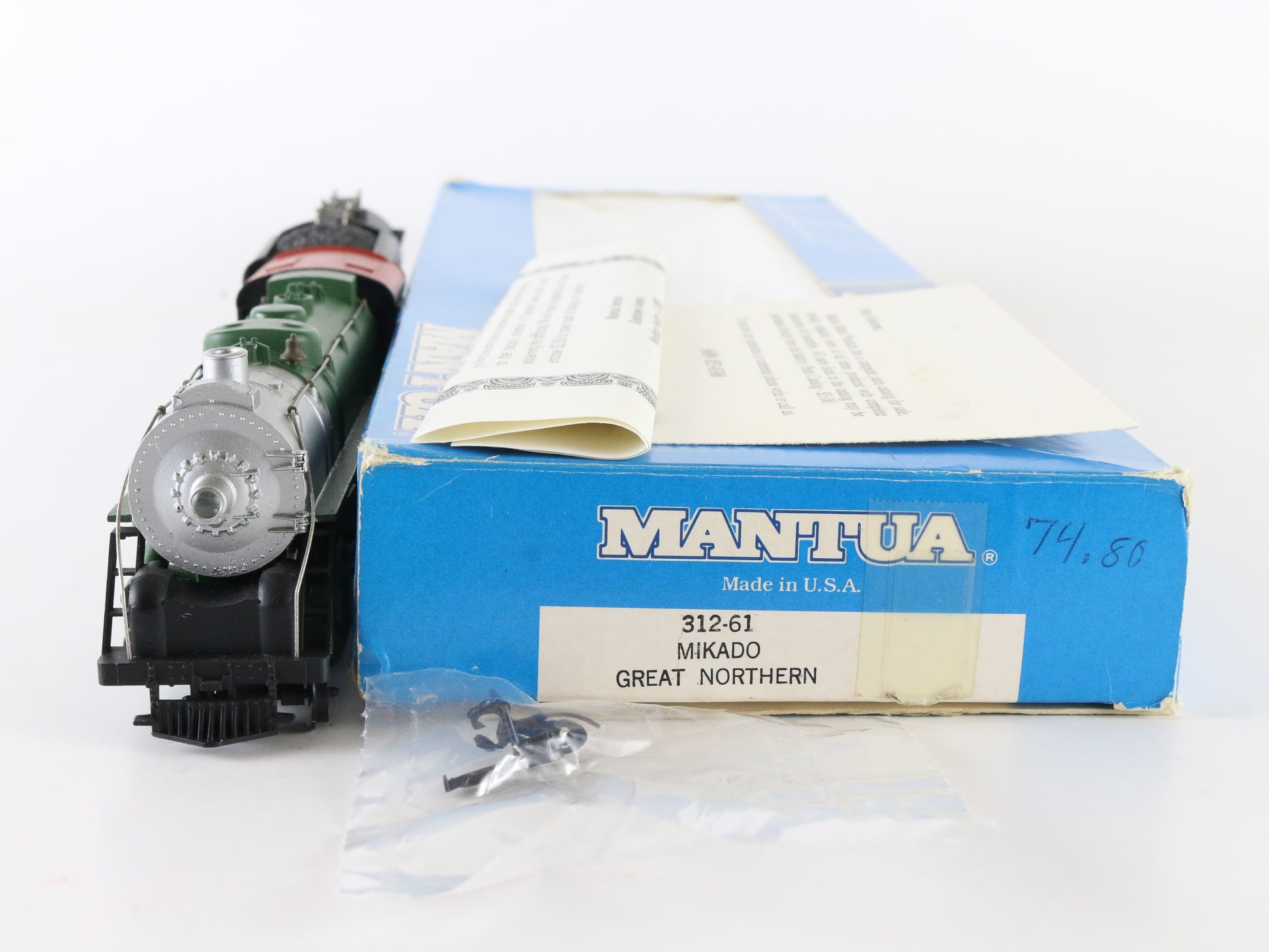 Mantua HO GN 2557 Mikado 2-8-2 Steam Locomotive and Tender
