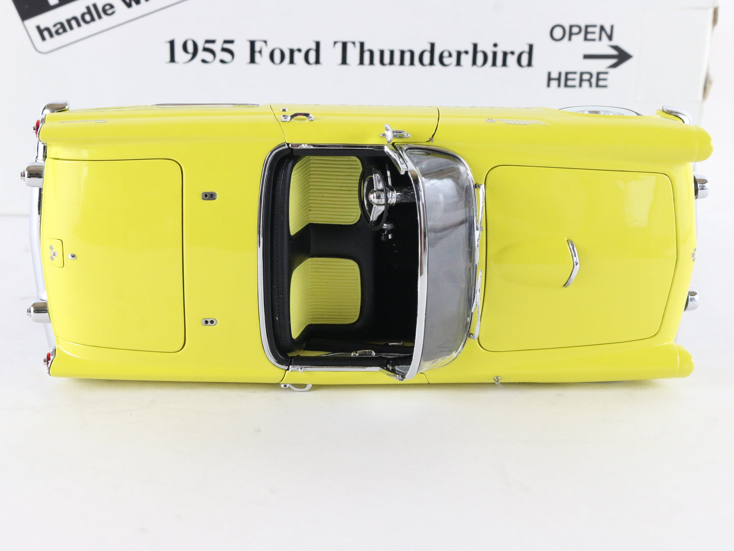 1955 Ford Thunderbird Convertible Yellow Limited Danbury Mint 1:24 Diecast 3726