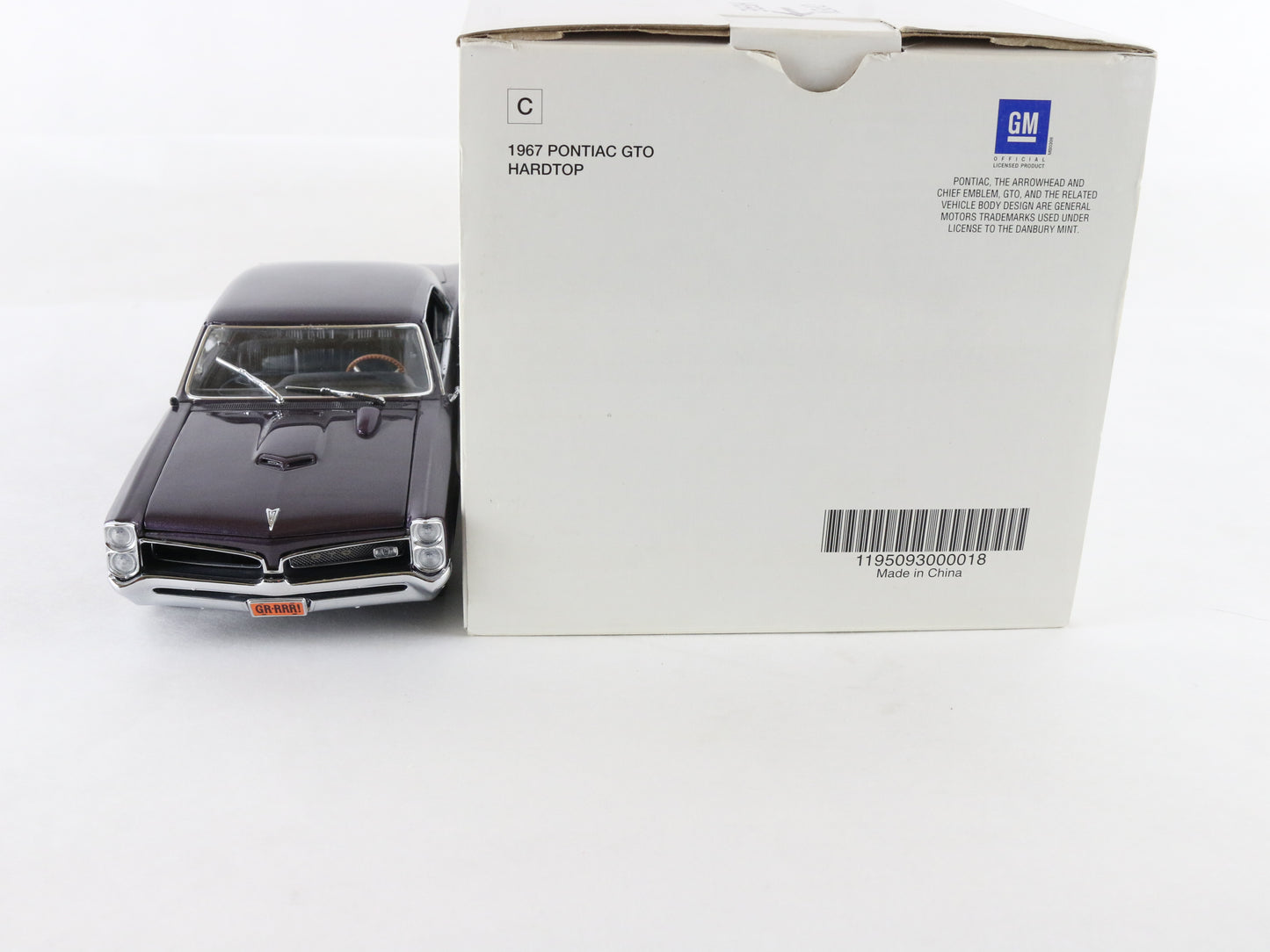 1967 Pontiac GTO Hardtop Dark Purple Danbury Mint 1:24 Diecast Model AS-IS