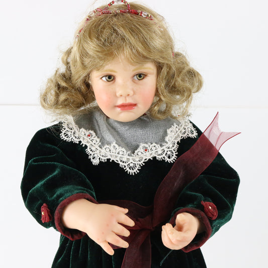 Holly Memories Of Childhood Richard Simmons Christmas 17" Girl Doll 83/3000