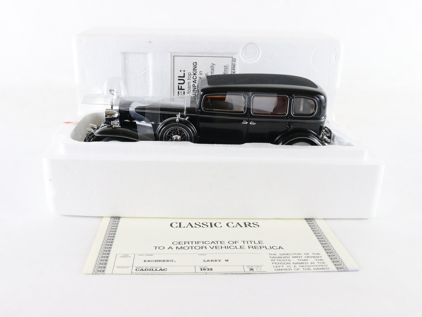 1932 Cadillac V-16 Fleetwood Sedan Black Danbury Mint 1:24 Diecast Model Car