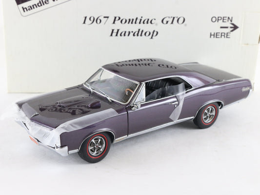 1967 Pontiac GTO Hardtop Plum Mist Purple Danbury Mint 1:24 Diecast Car