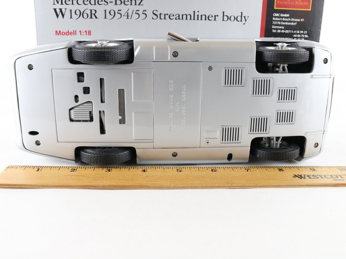 1954-55 Mercedes Benz W196R Streamliner Body Silver CMC 1:18 M-044 Model Car