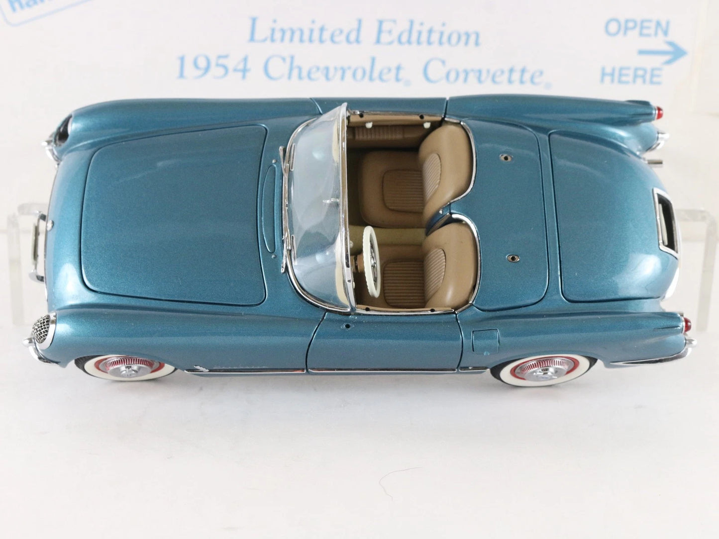 1954 Chevy Corvette Convertible Limited Edition Blue Tan Danbury 1:24 #648