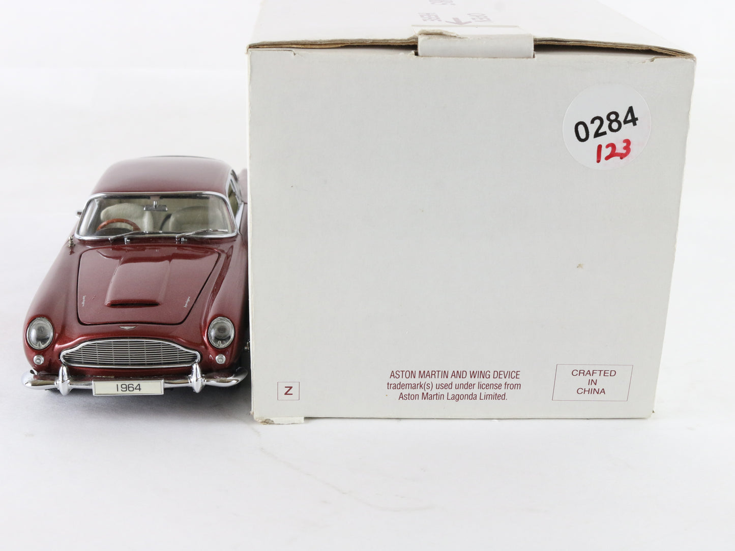 1964 Aston Martin DB5 Red Danbury Mint 1:24 Diecast Model Car