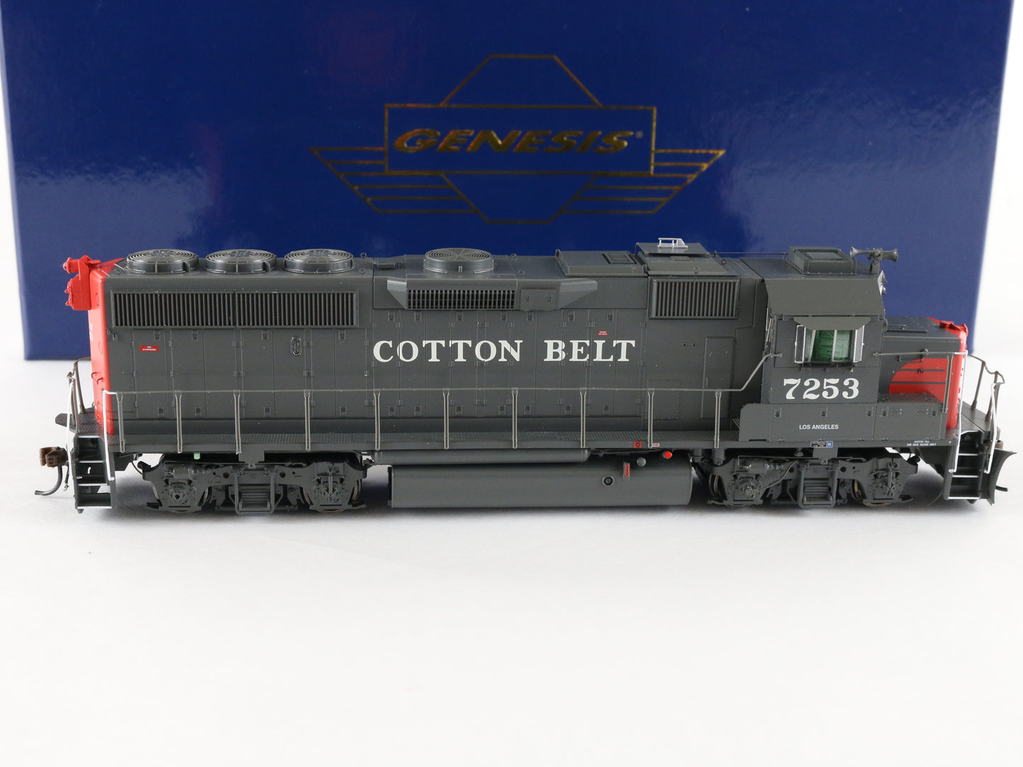 Athearn Genesis HO Cotton Belt 7253 GP40-2 Diesel Locomotive TSUNAMI ATHG40975