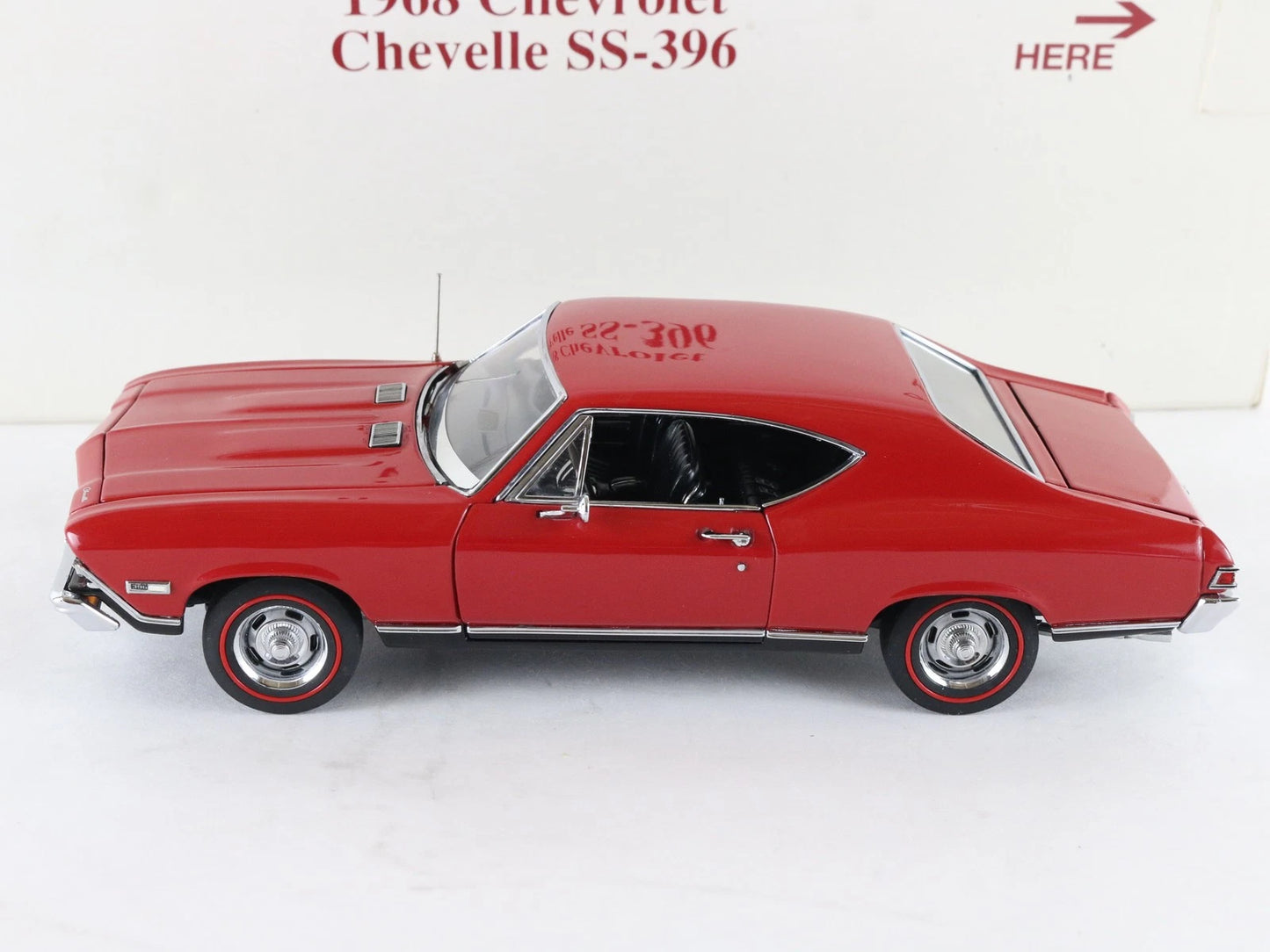 1968 Chevy Chevelle SS 396 Coupe Red Black Danbury Mint 1:24 Diecast Model