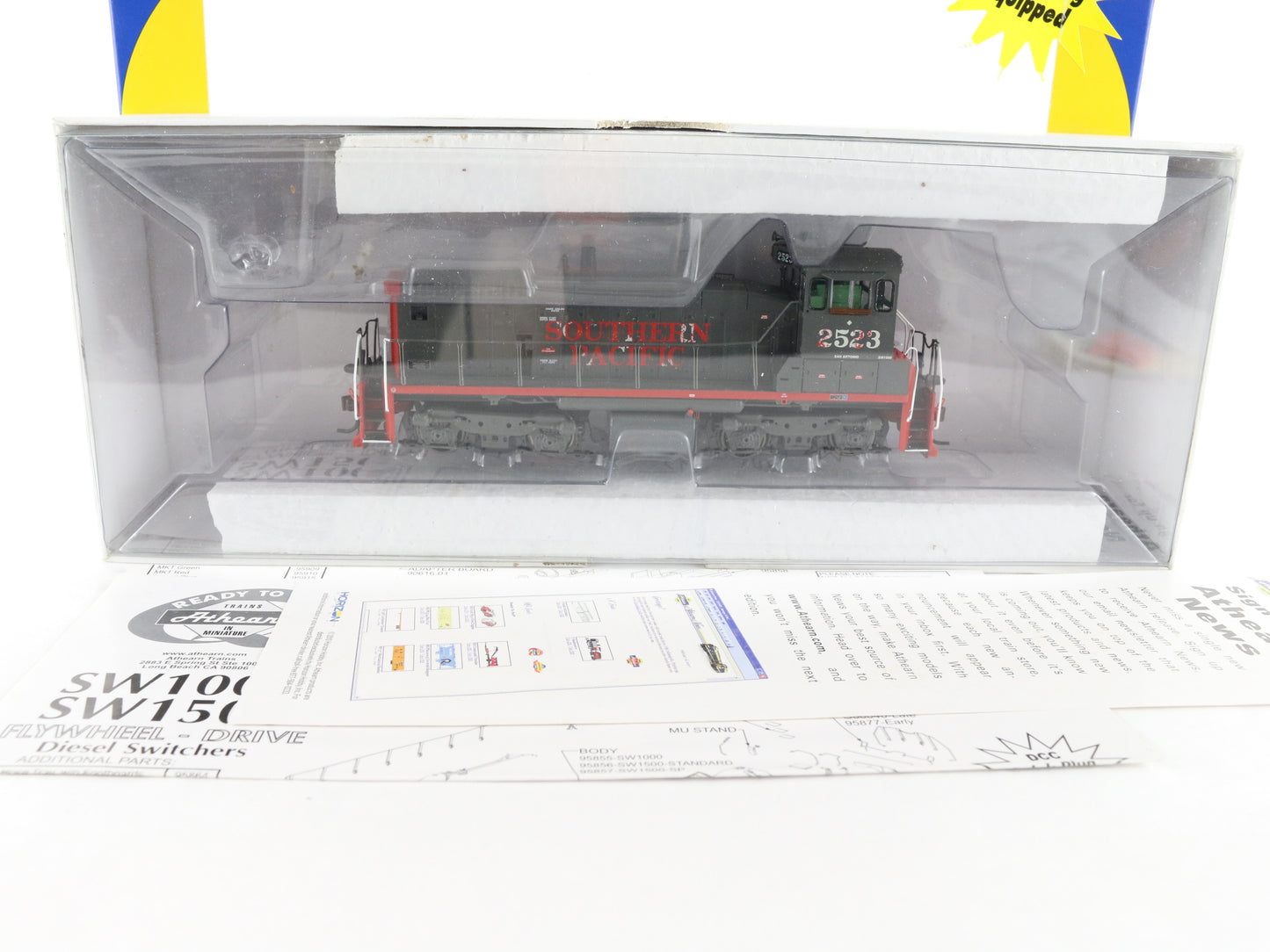 Athearn HO 96682 Southern Pacific 2523 SW1500 Worn Red Lettering Diesel Loco
