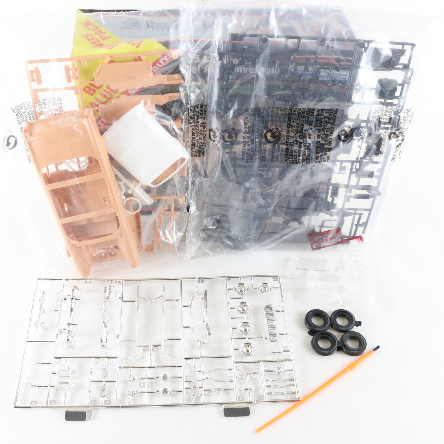 1955 '55 Chevrolet Bel Air Convertible Monogram 1:25 Model Car Kit 6494