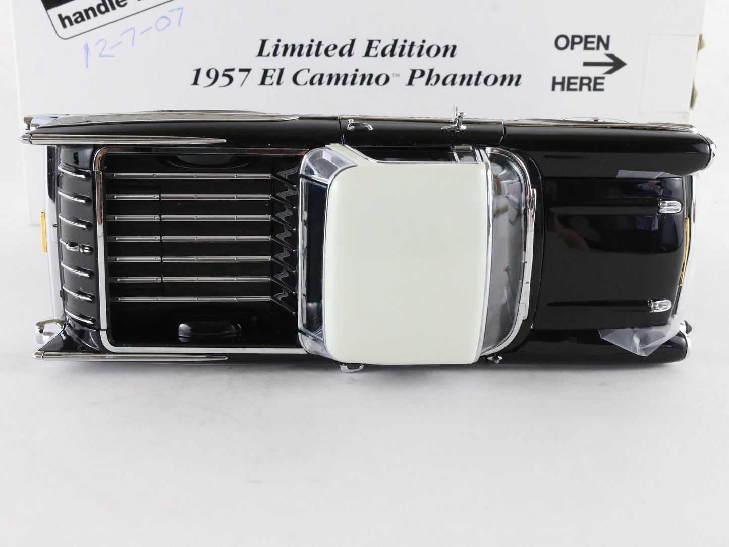 1957 Chevy El Camino Phantom Black White Danbury Mint 1:24 Diecast Model 1666