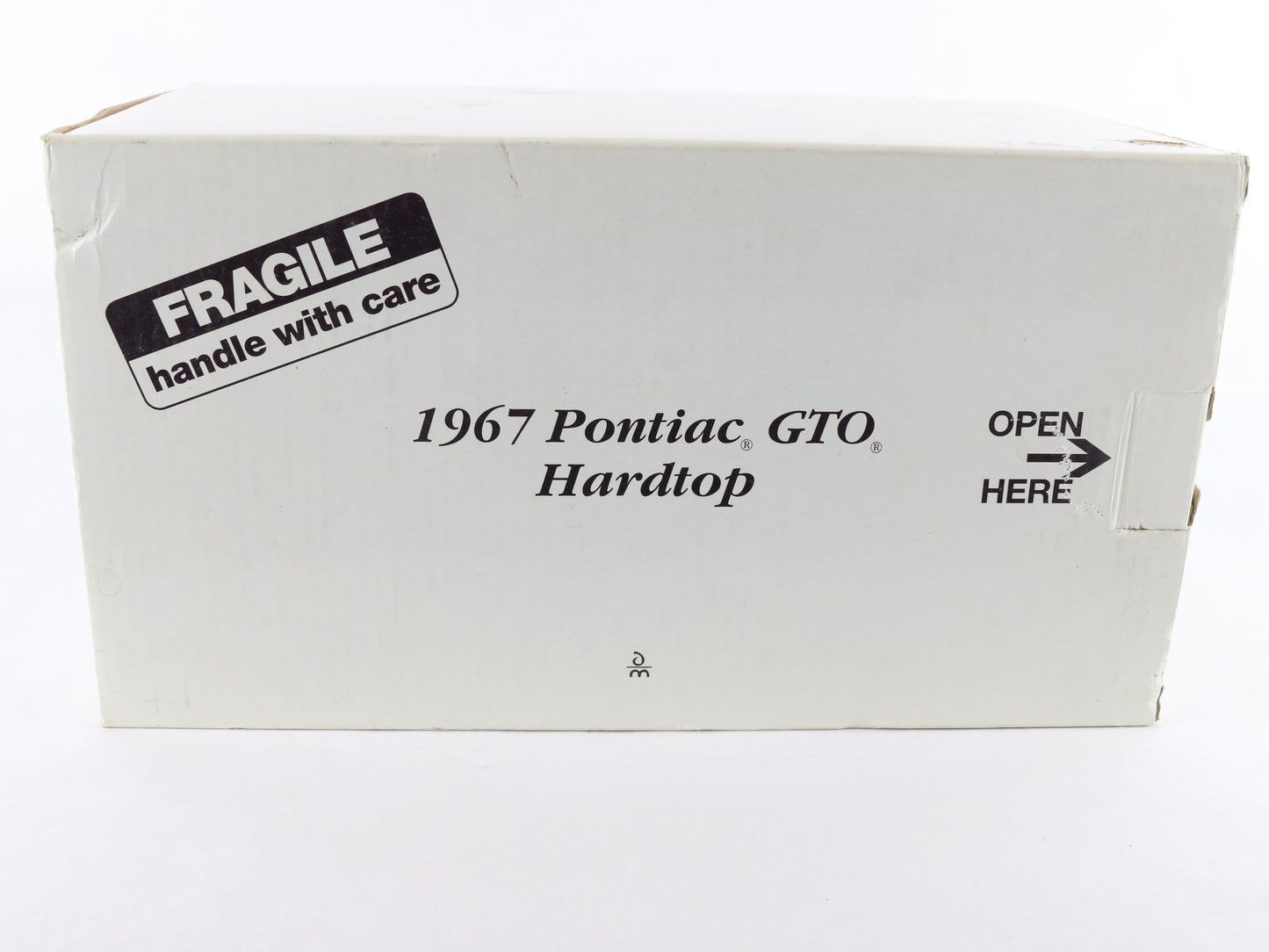 1967 Pontiac GTO Hardtop Plum Mist Purple Danbury Mint 1:24 Diecast Model Car
