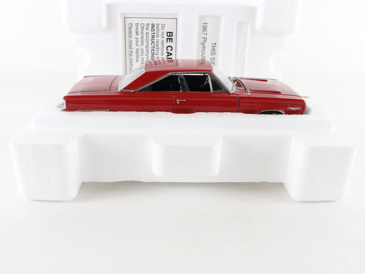1967 Plymouth GTX Hardtop Red & Black Danbury Mint 1:24 Diecast Model Car
