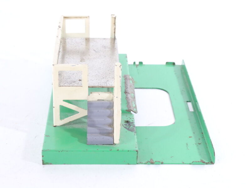 Green & White Loader Platform Metal Lionel O