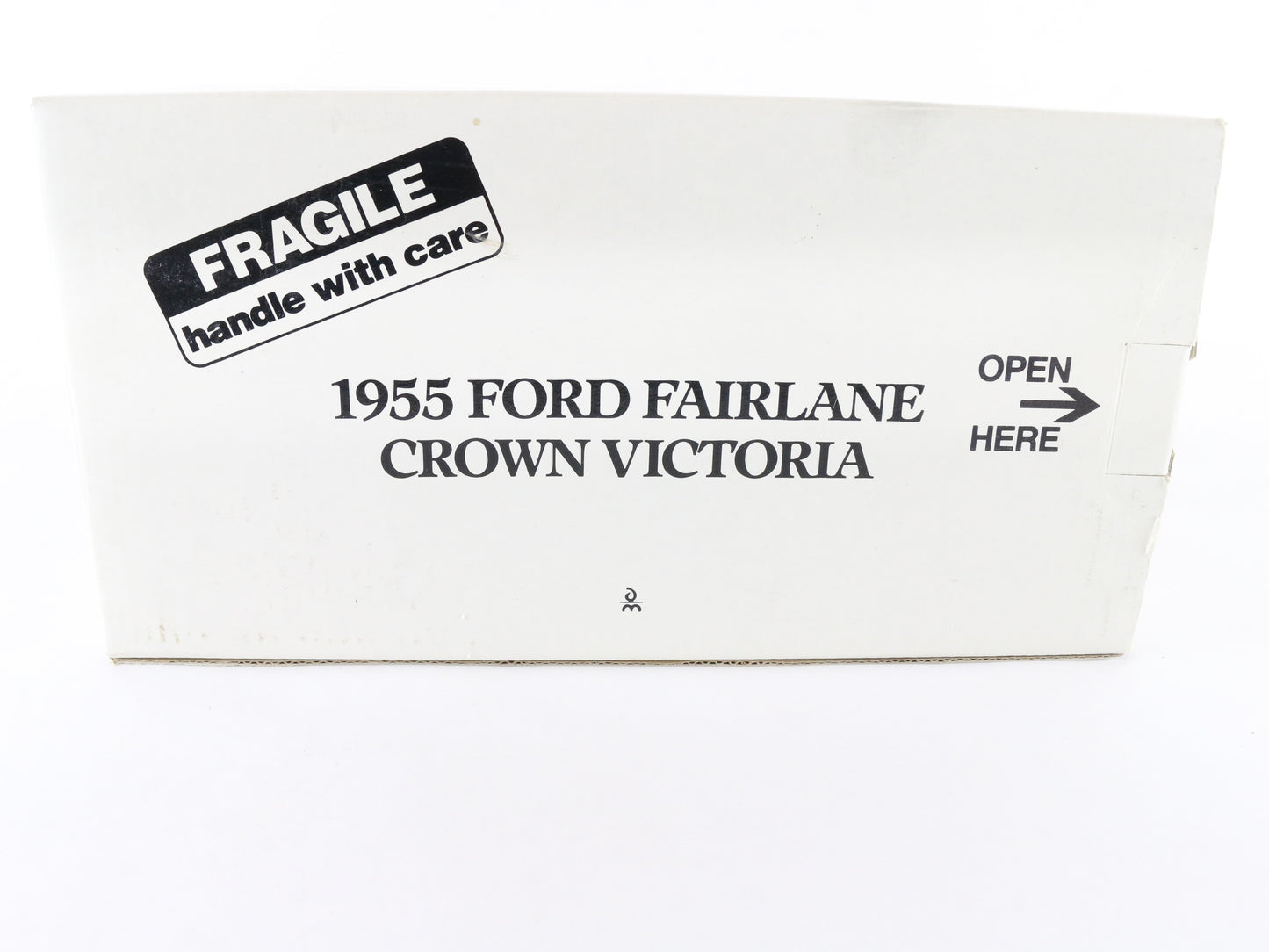 1955 Ford Fairlane Crown Victoria Danbury Mint 1:24 White Black Diecast Model
