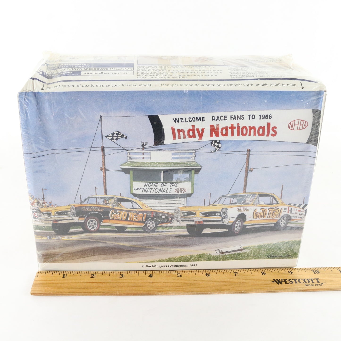 1966 '66 Royal Pontiac GTO W/ Tiger Driver Revell 1:25 Model Car Kit 85-4167