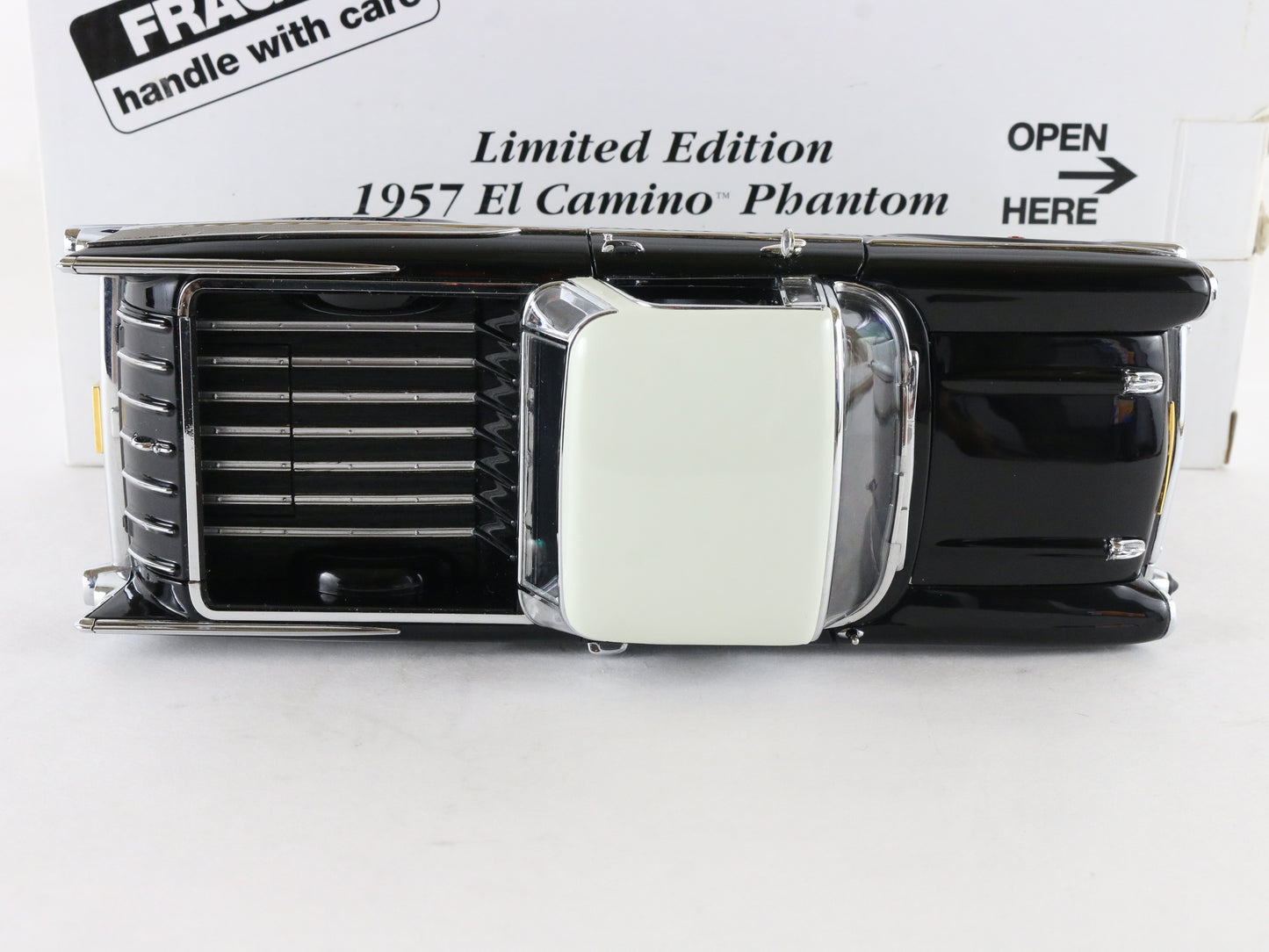 1957 Chevy El Camino Phantom Black White Danbury Mint 1:24 Diecast 109
