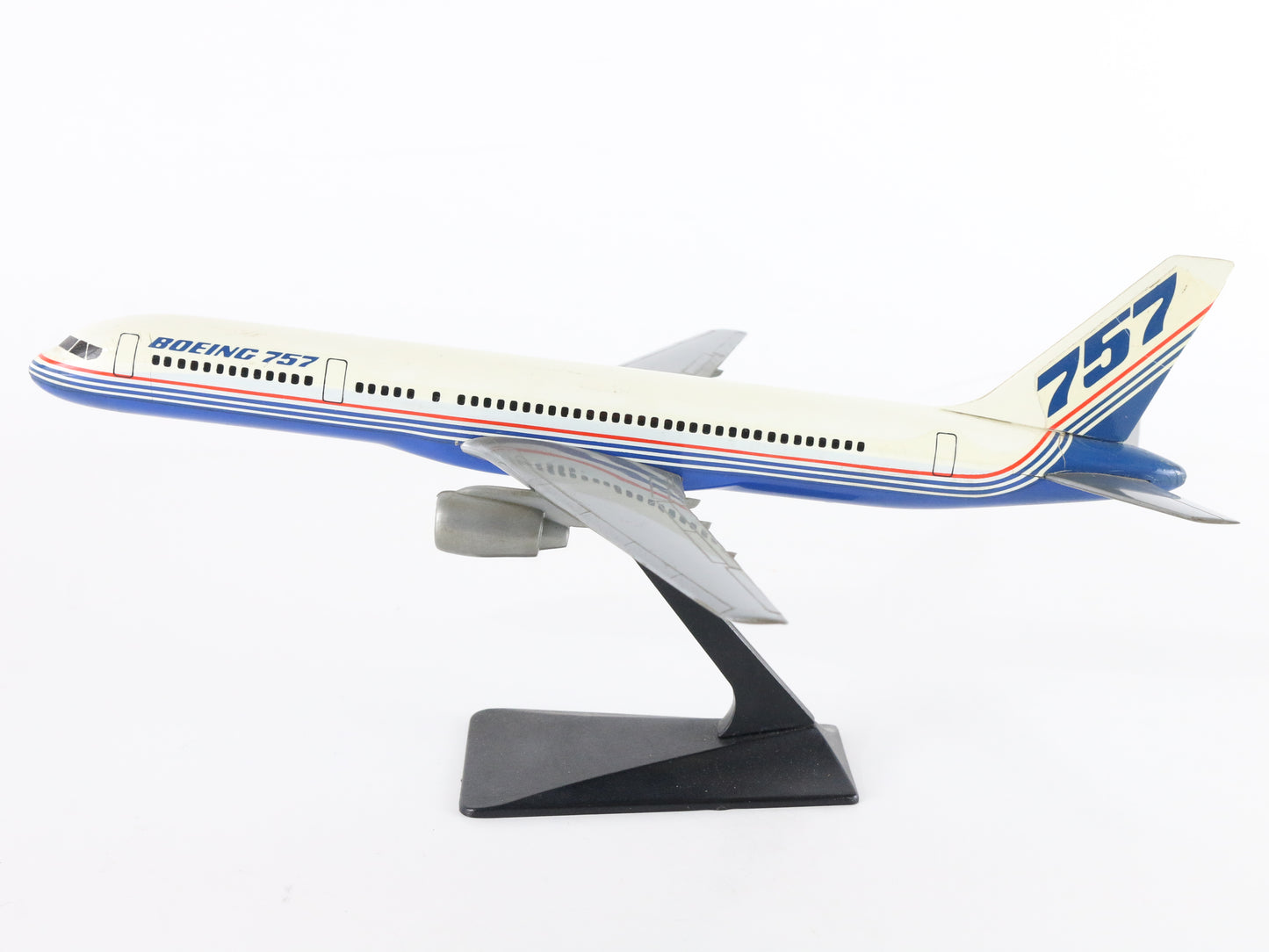 Boeing 757 Passenger Jet Plane Plastic Model Airplane House Colors 10" Long