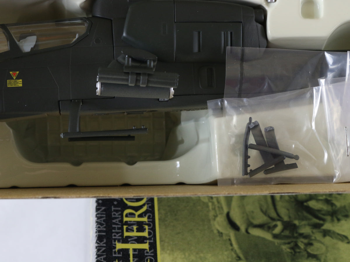 AH-1J Cobra USMC HML-367 Helicopter Vietnam Bell Unsung Heroes Corgi 1:48 51204