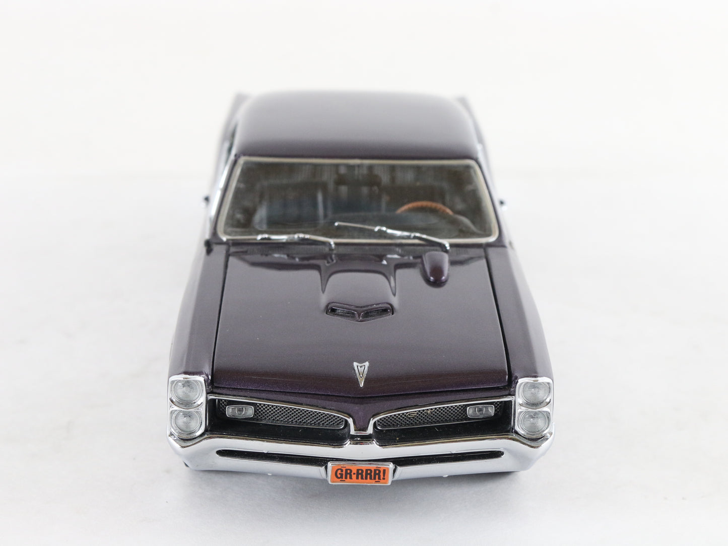 1967 Pontiac GTO Hardtop Plum Mist Purple Danbury Mint 1:24 Diecast Model Car