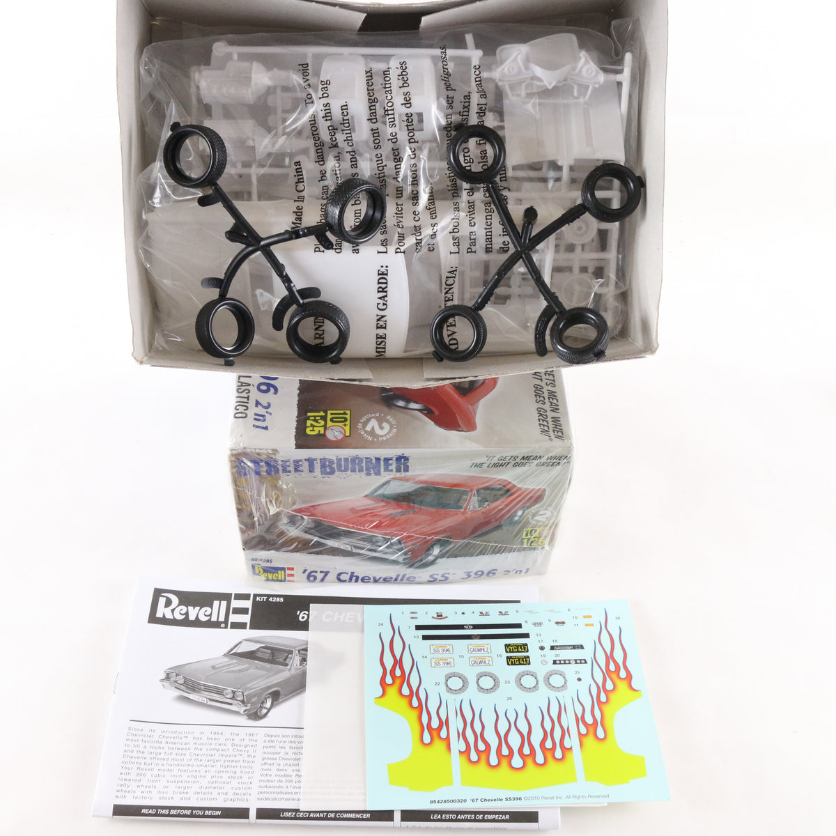 1967 '67 Chevelle SS 396 Street Burner Revell 1:25 2 In 1 Model Kit 85-4285